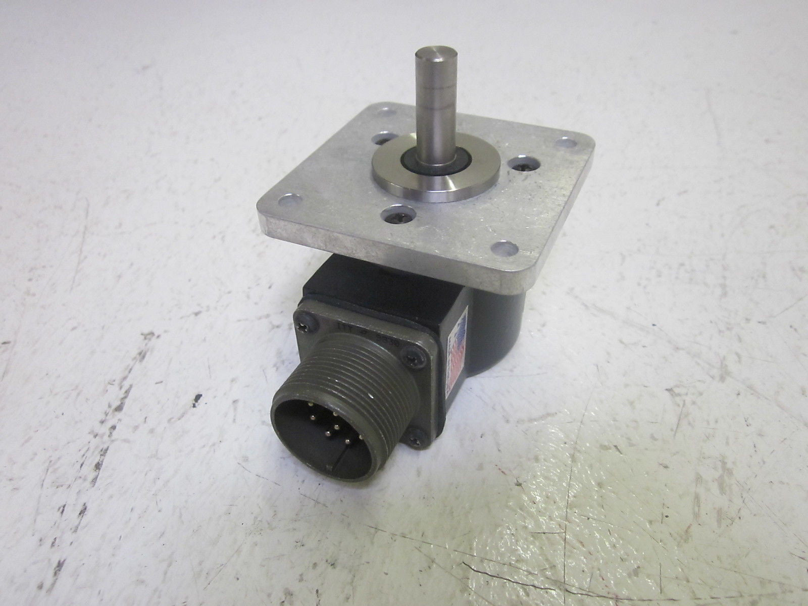 DYNAMICS RESEARCH COPR. H25F011B16-1000 ENCODER *USED*