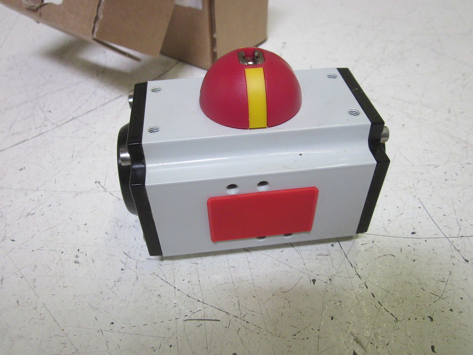 DYNAQUIP CONTROLS AP10SR2 PNEUMATIC ACTUATOR *NEW IN BOX*