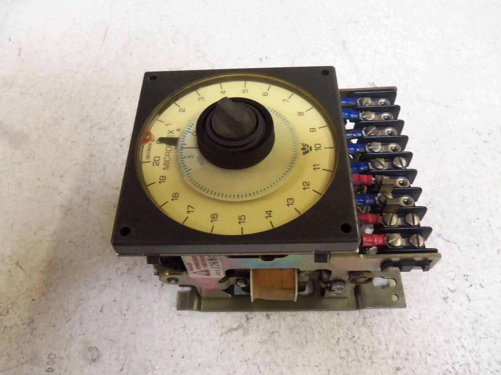 EAGLE SIGNAL HA40A6B212 ELECTRIC RESET TIMER *USED*