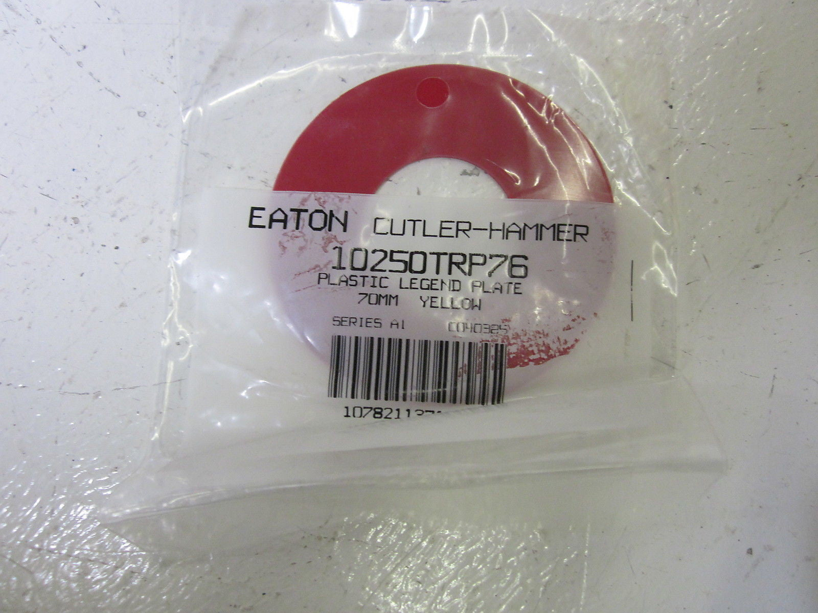 EATON 10250TRP76 PLASTIC LEGEND PLATE 70MM YELLOW *NEW IN A FACTORY BAG*