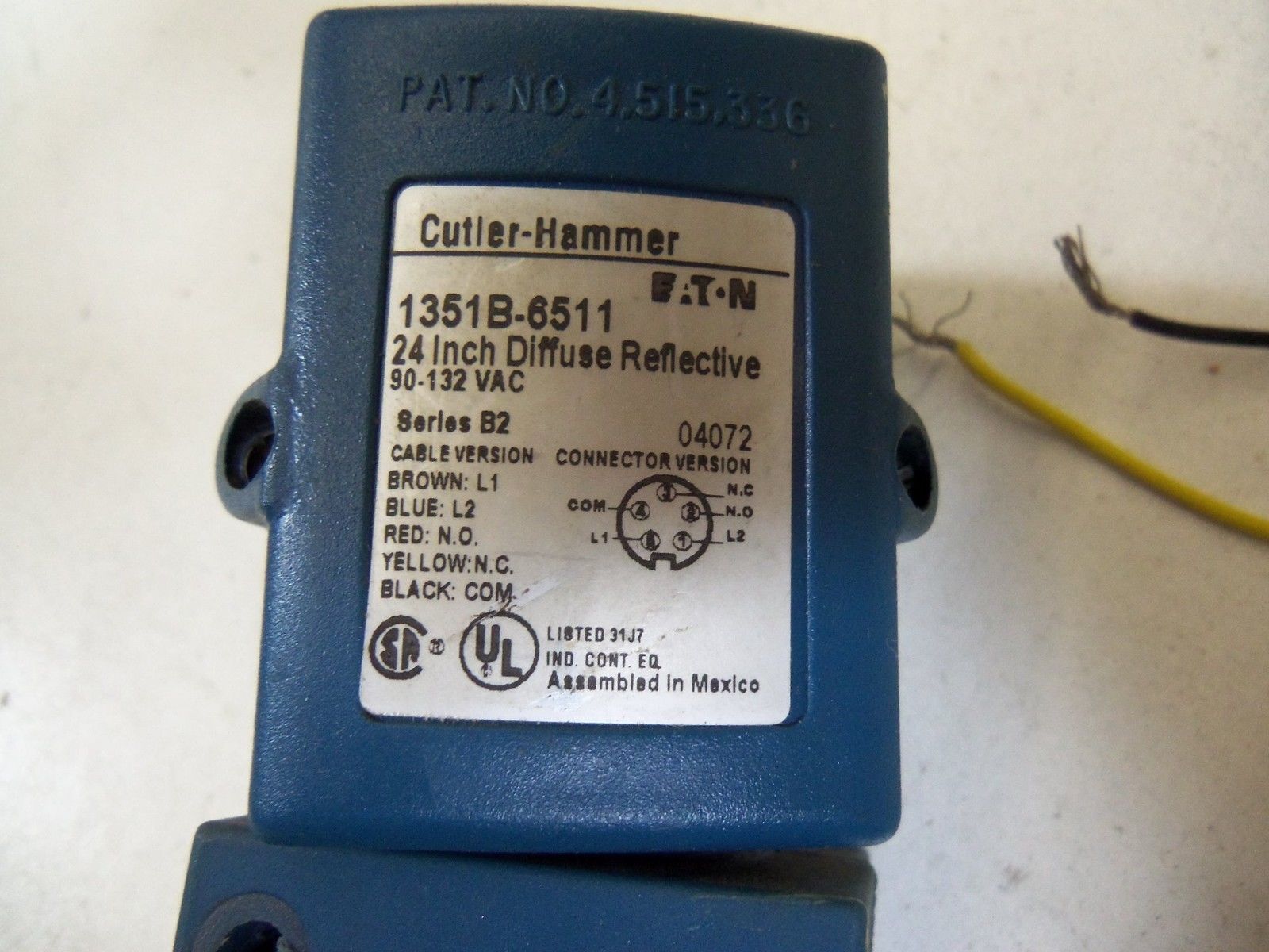 EATON CUTLER HAMMER 1351B-6511 DIFFUSED REFLECTION *USED*
