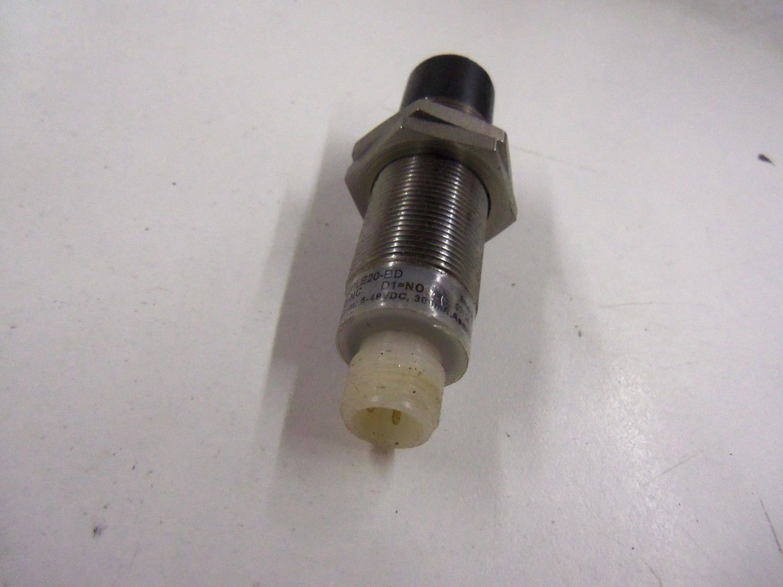 EATON E57-18LE20-BD SERIES G2 *USED*