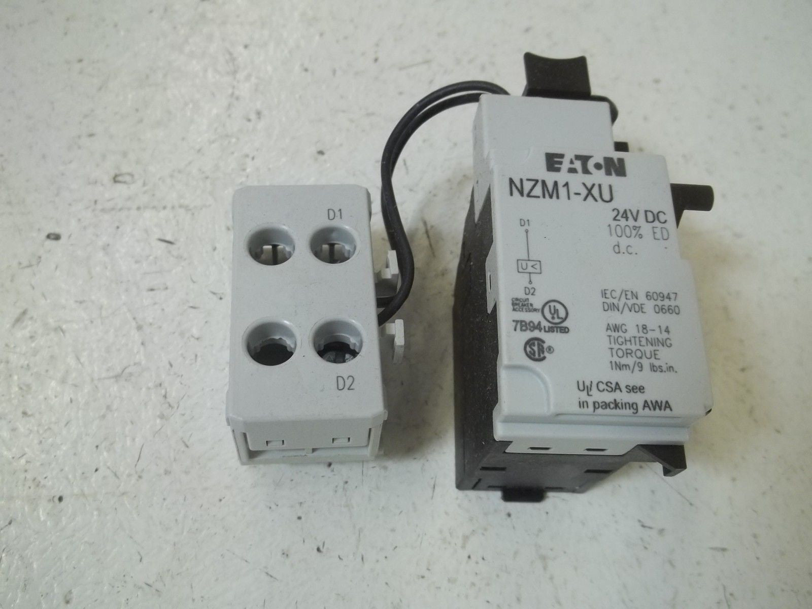 EATON NZM1-XU24DC UNDERVOLTAGE RELEASE *NEW IN BOX*