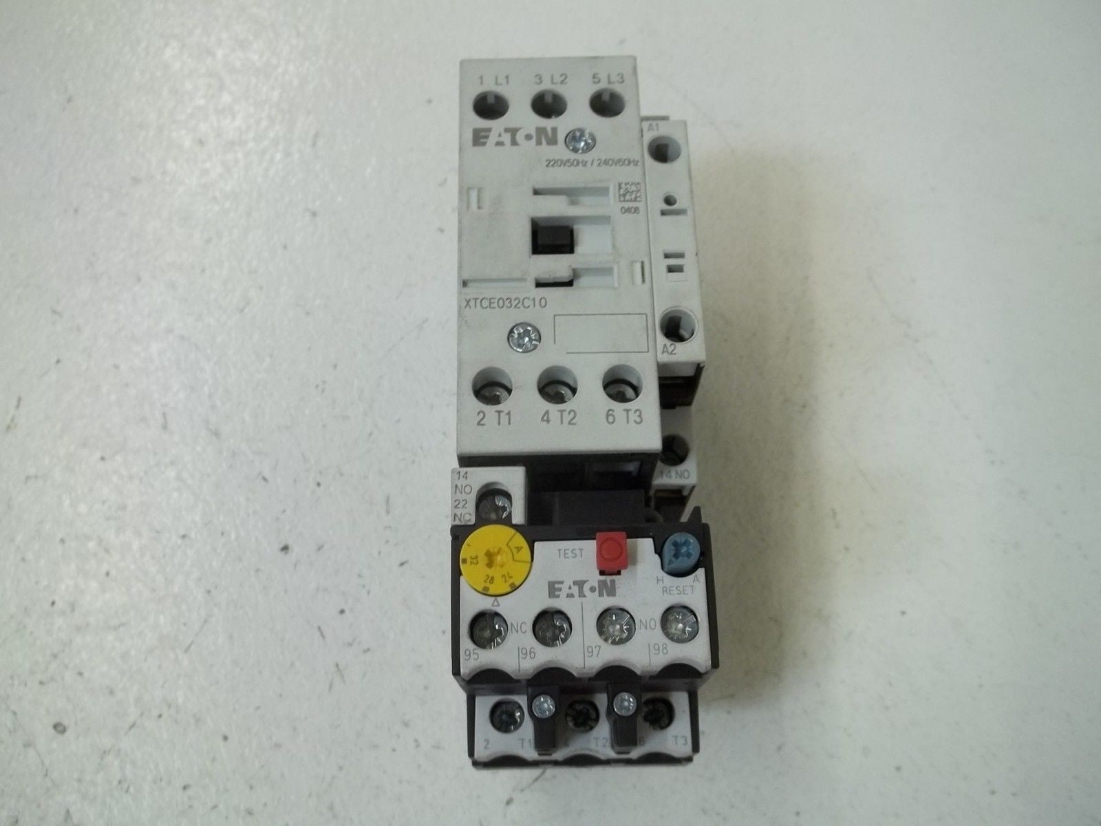 EATON XCTE032C10 W/ XT0B032CC1 CONTACTOR *USED*
