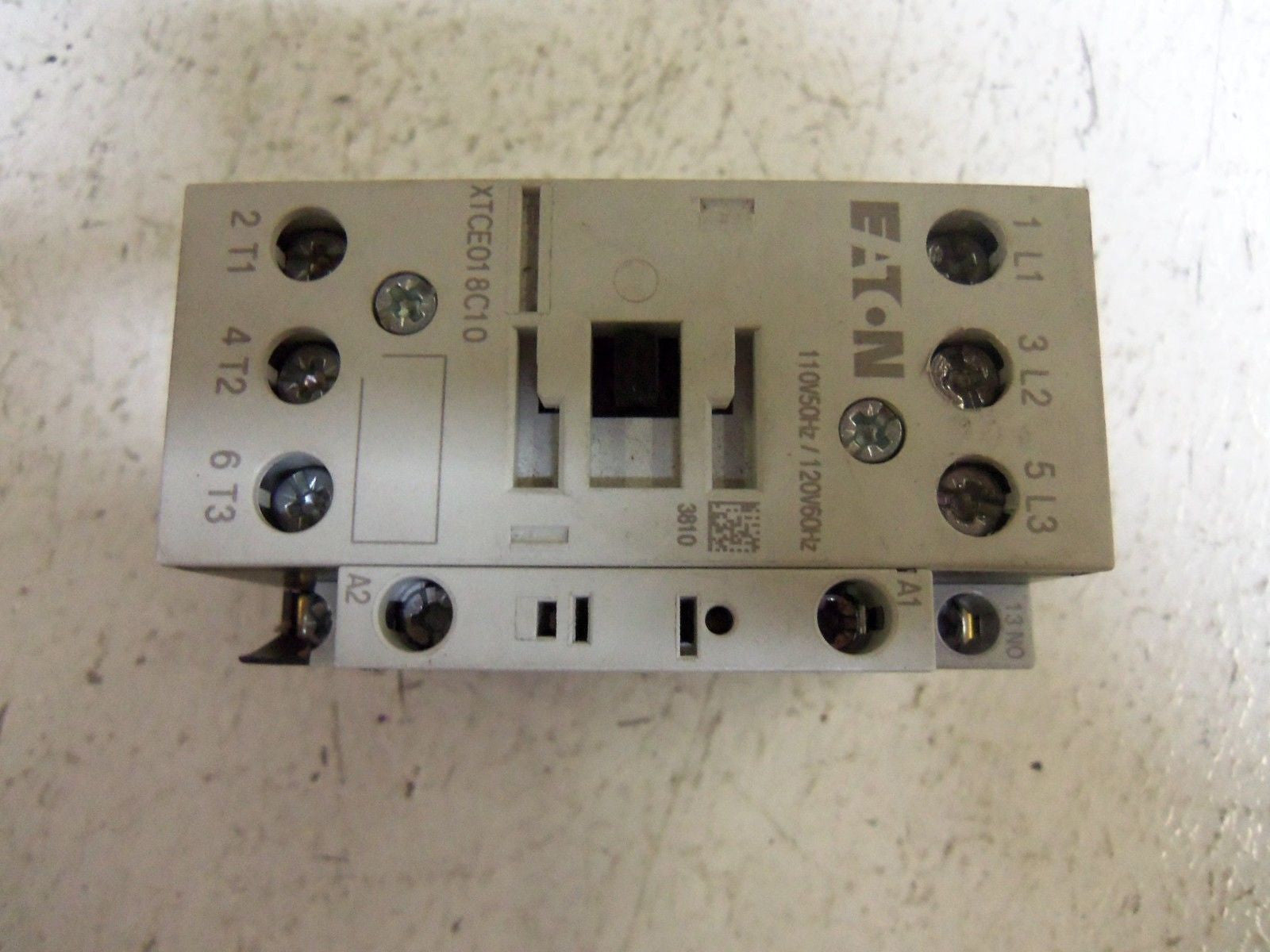 EATON XTCE018C10 CONTACTOR *USED*