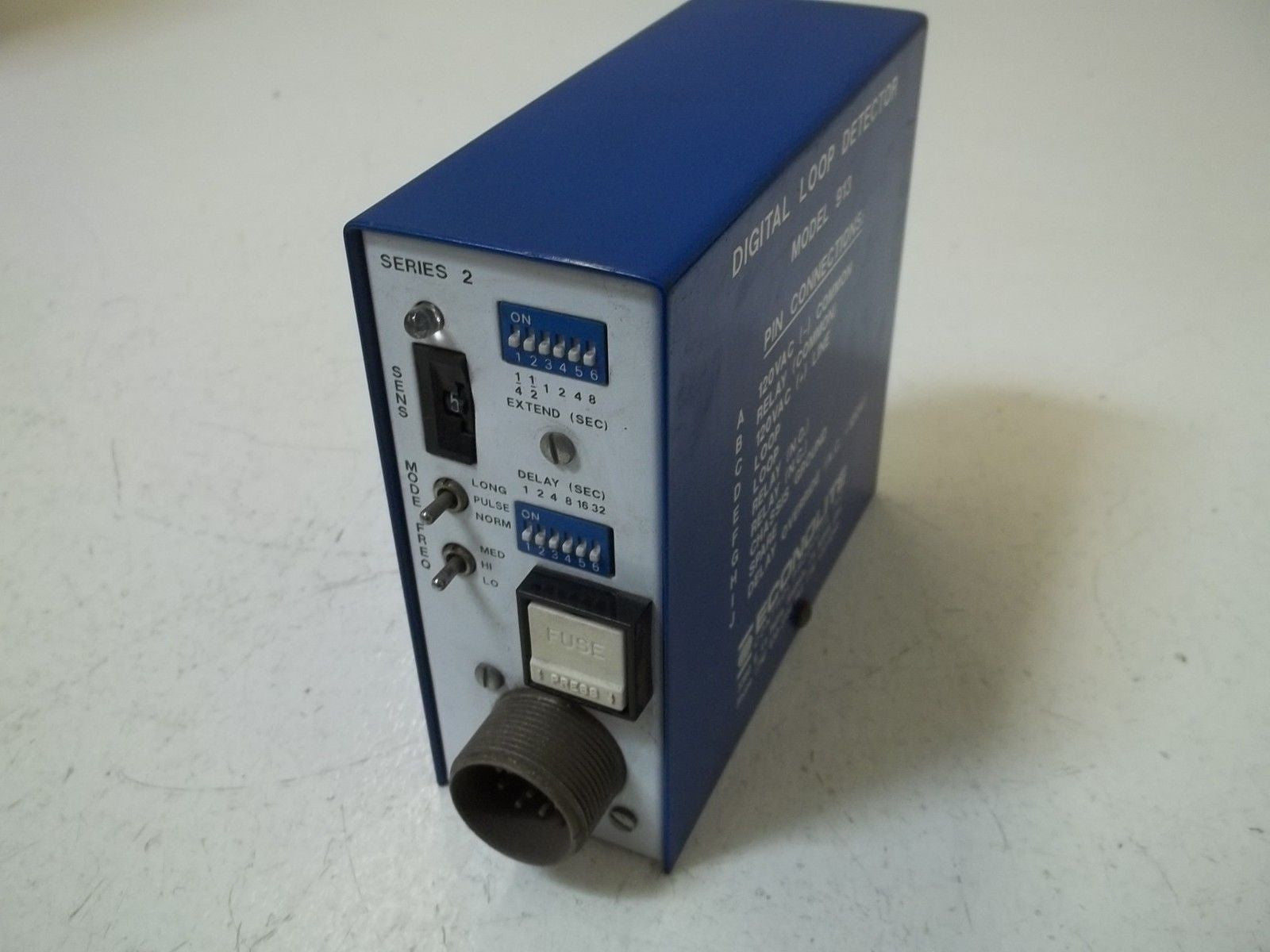 ECONOLITE MODEL 913 *USED*