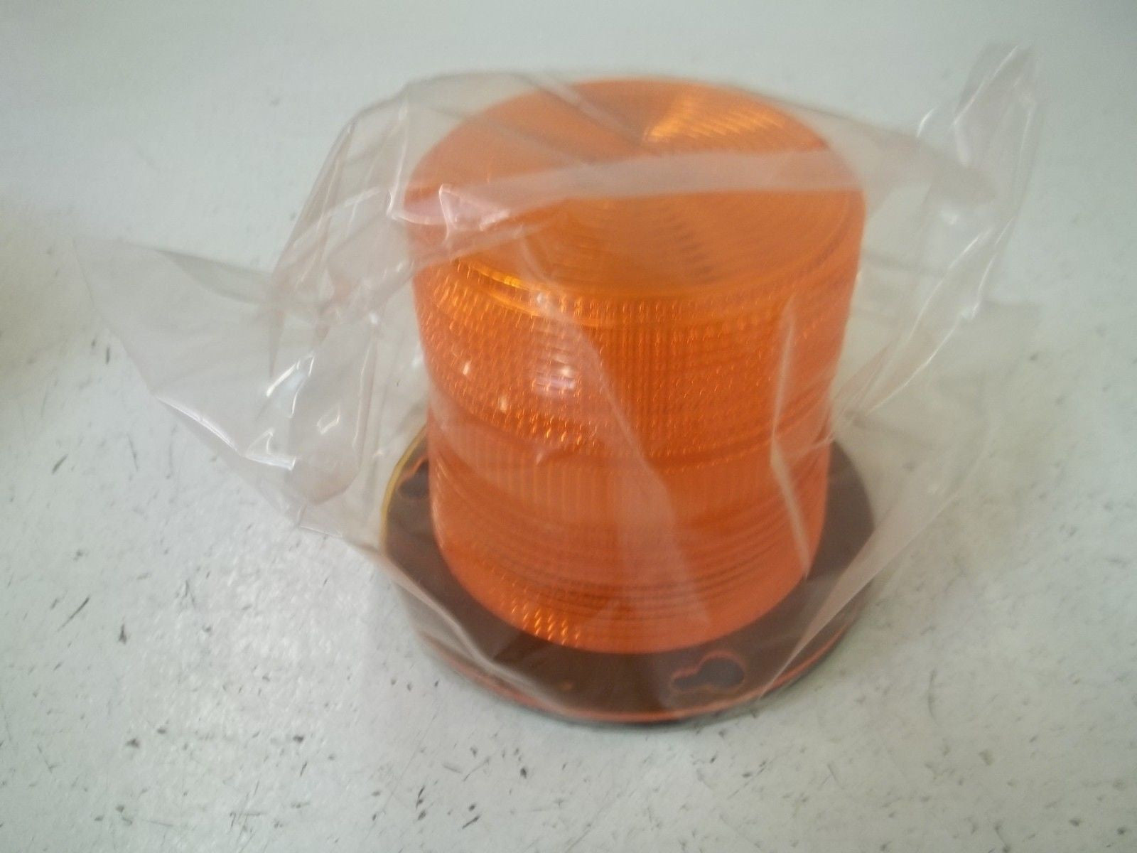 EDWARDS 92-LA REPLACEMENT LENS AMBER *NEW IN BOX*