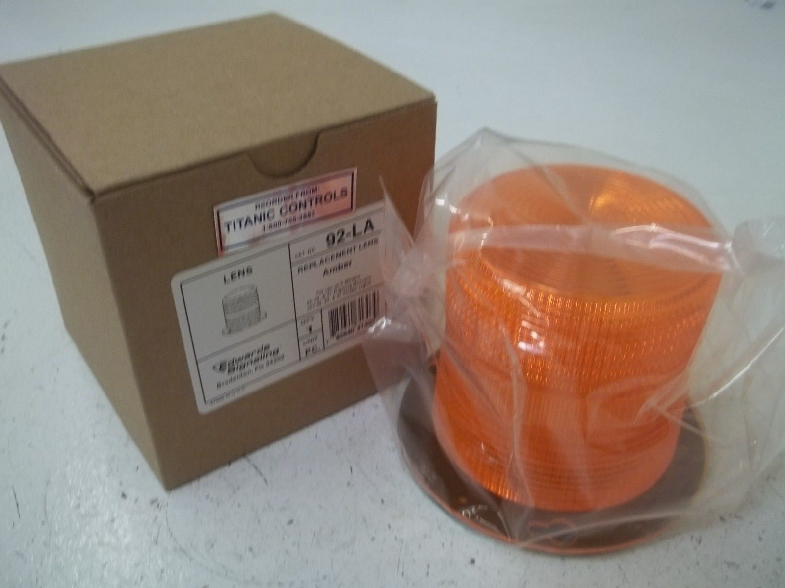 EDWARDS 92-LA REPLACEMENT LENS AMBER *NEW IN BOX*