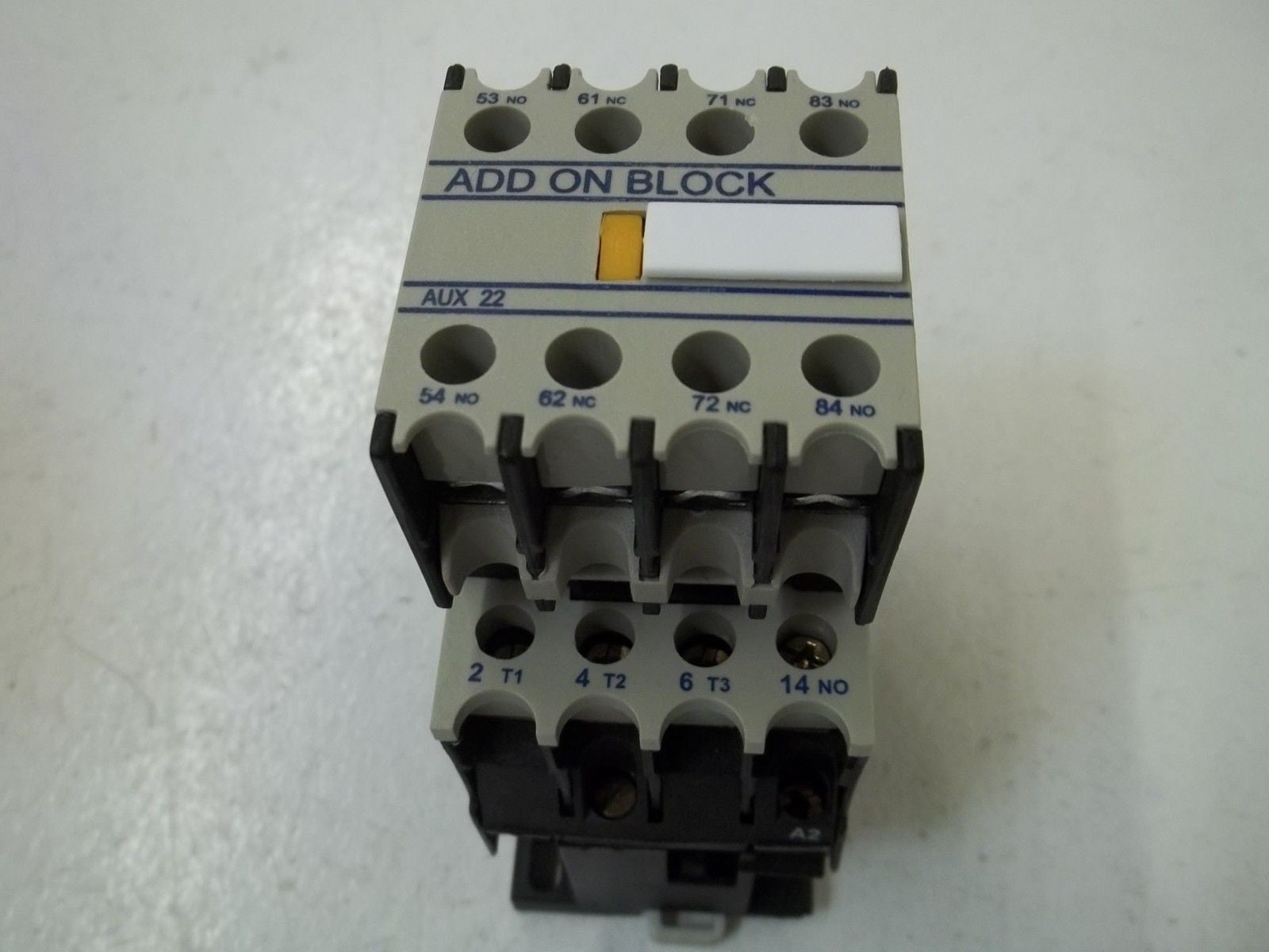 EECONTROLS EEC12.22-G 3POLE CONTACTOR TYPE EEC 24V *NEW IN BOX*