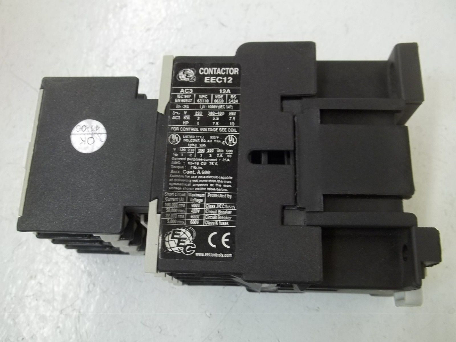 EECONTROLS EEC12.22-G 3POLE CONTACTOR TYPE EEC 24V *NEW IN BOX*