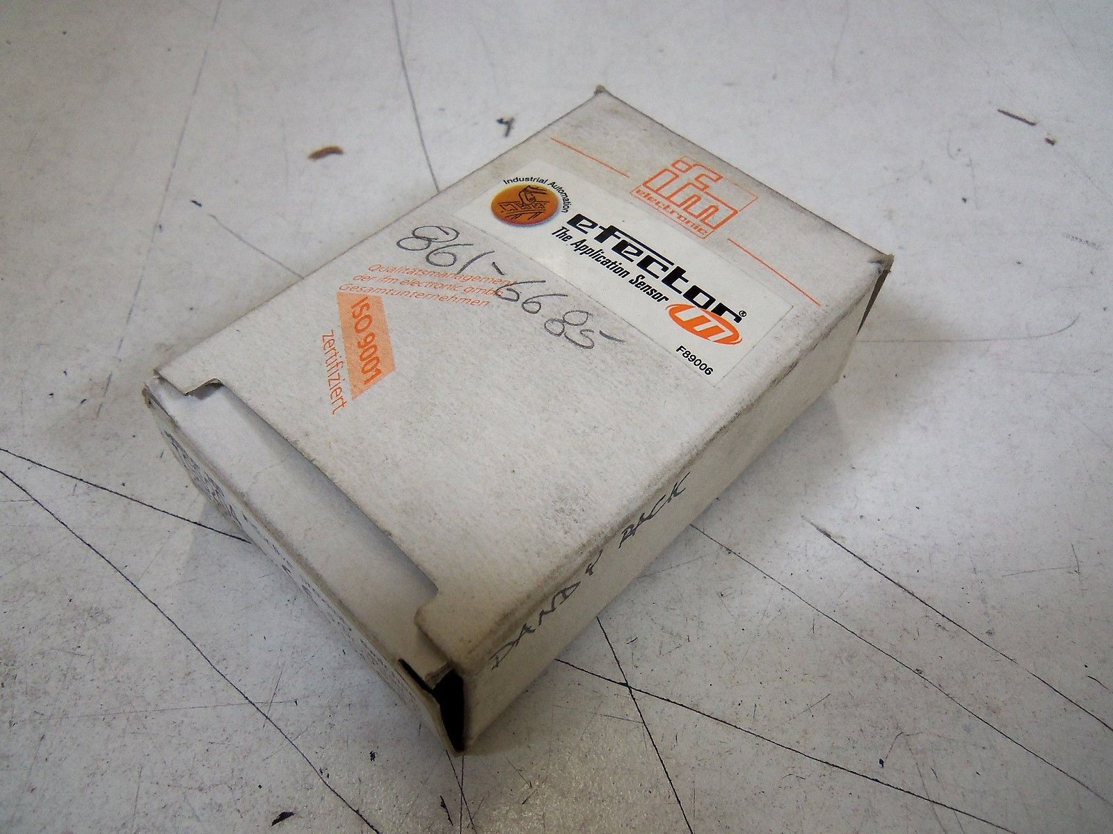 IFM EFECTOR 1GS204 INDUCTIVE PROXIMITY SENSOR *NEW IN BOX*