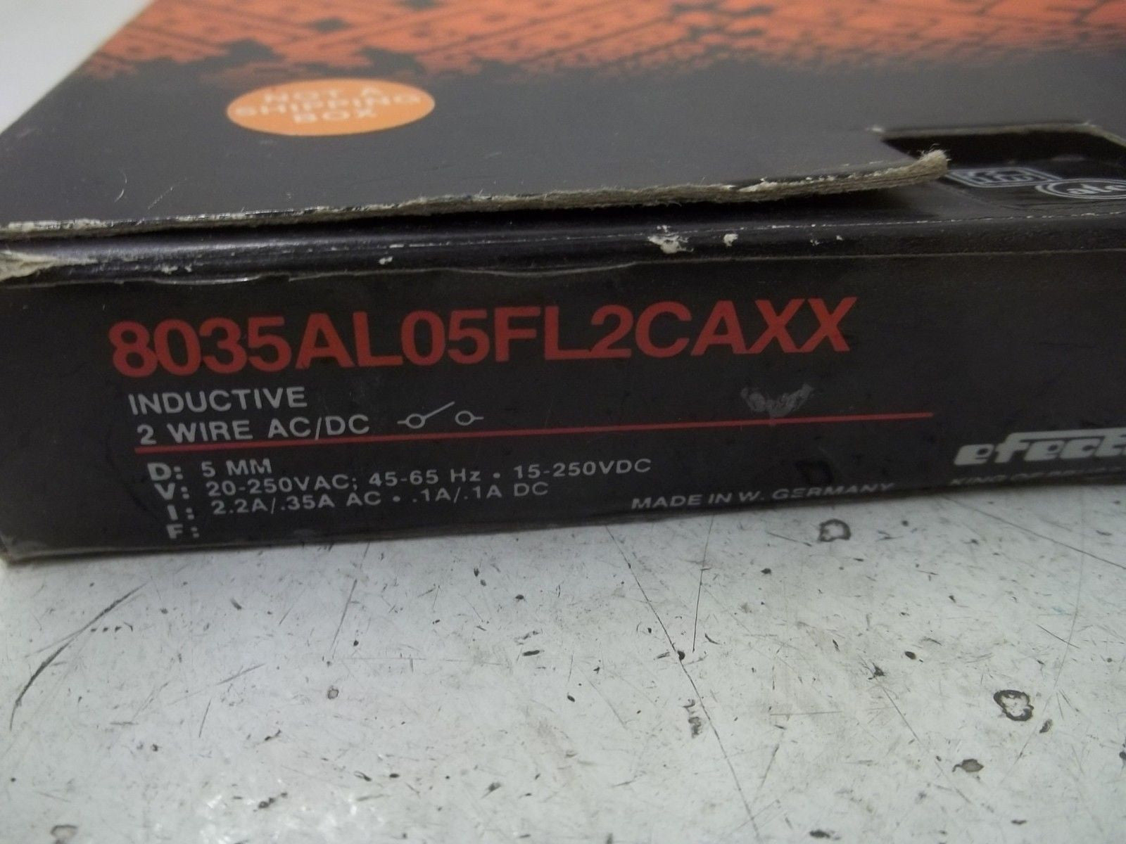 IFM EFECTOR 8035AL05FL2CAXX CAPACITIVE SENSOR *NEW IN BOX*