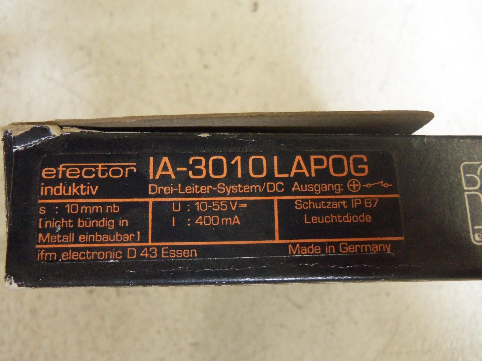 IFM EFECTOR IA3010LAPOG PROXIMITY SENSOR *USED*
