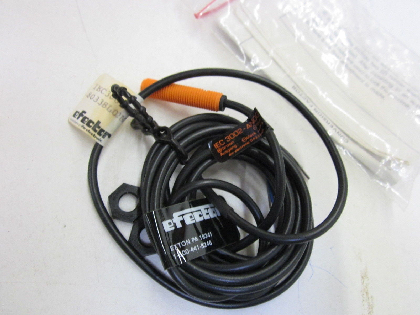 IFM EFECTOR IEC3002ANOG INDUCTIVE PROXIMITY SENSOR *NEW IN FACTORY BAG*