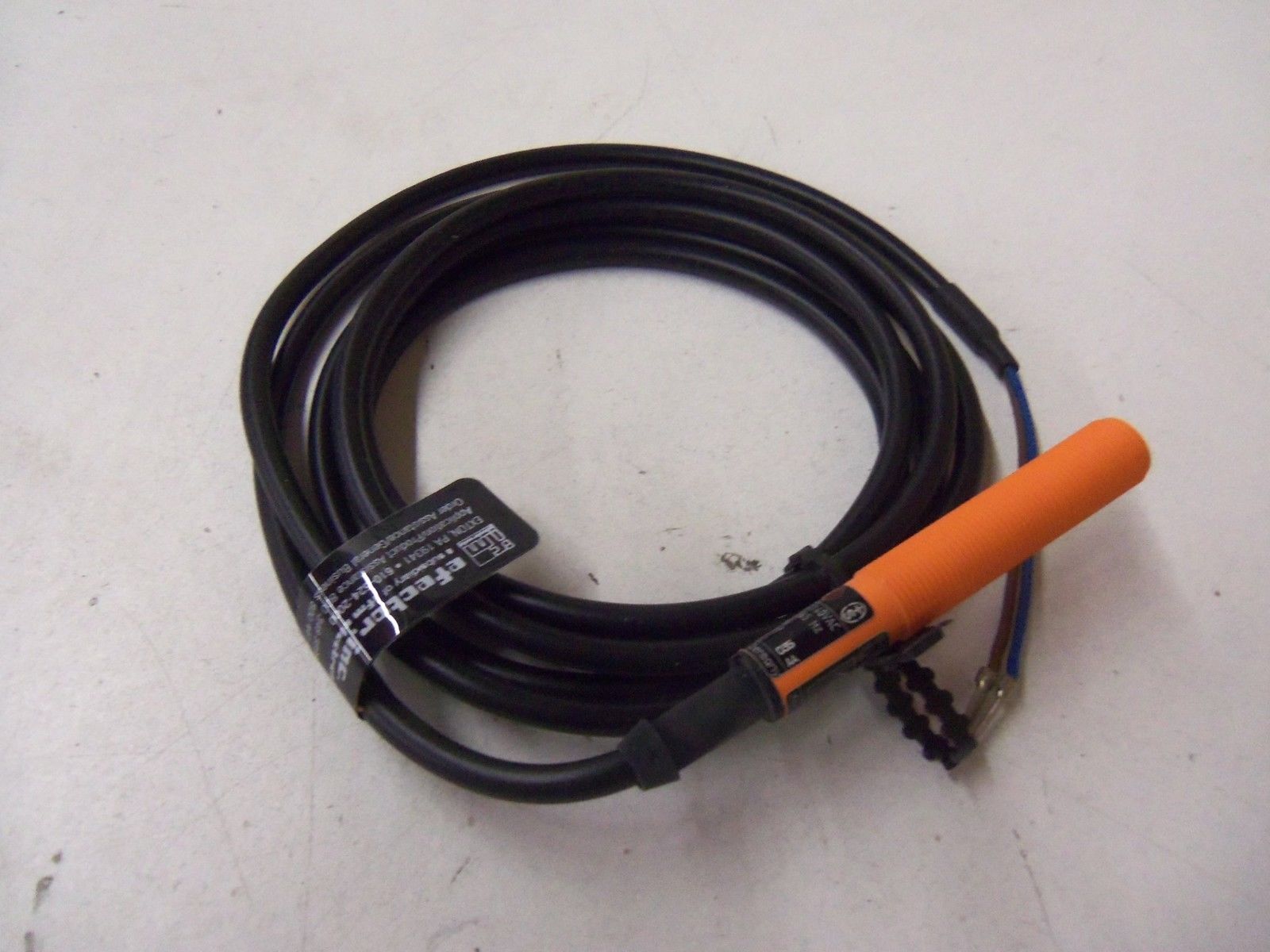 IFM EFECTOR IF0307 INDUCTIVE PROXIMITY SENSOR *NEW IN BOX*