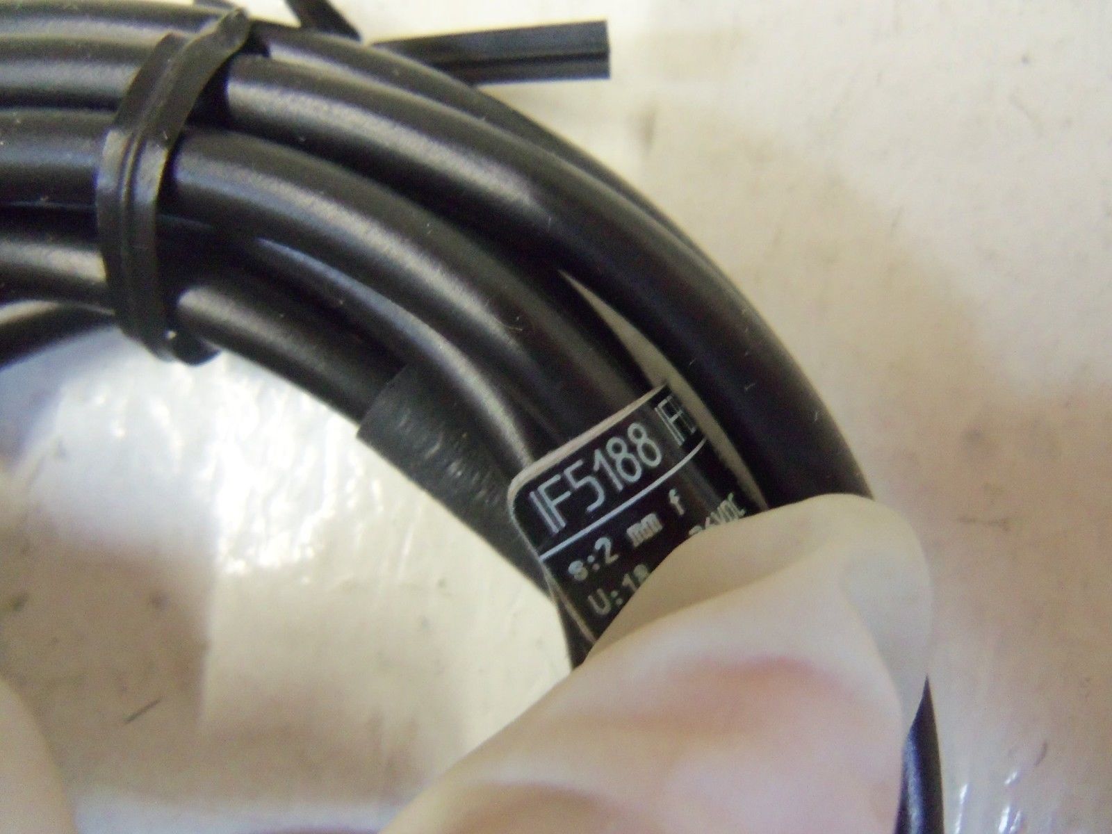 IFM EFECTOR IF5188 INDUCTIVE PROXIMITY SENSOR *NEW NO BOX*