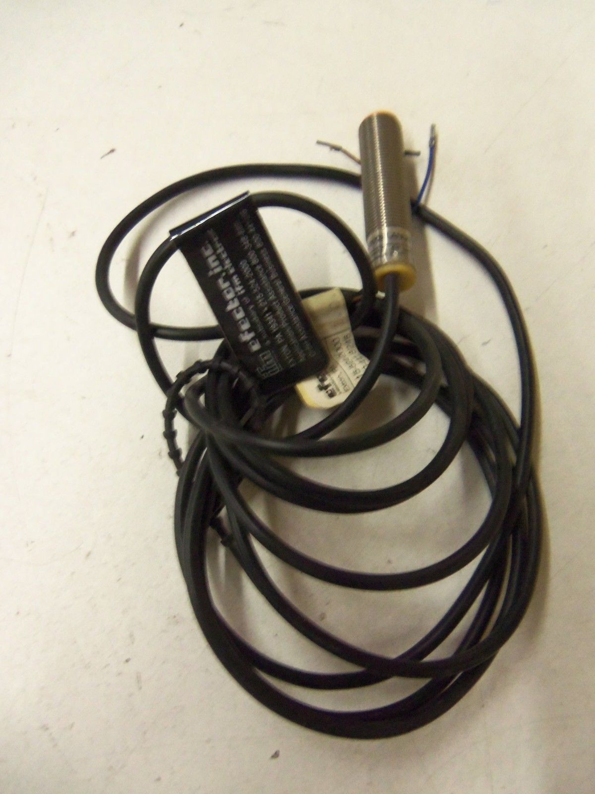 IFM EFECTOR IF5379 INDUCTIVE PROXIMITY SENSOR *NEW NO BOX*