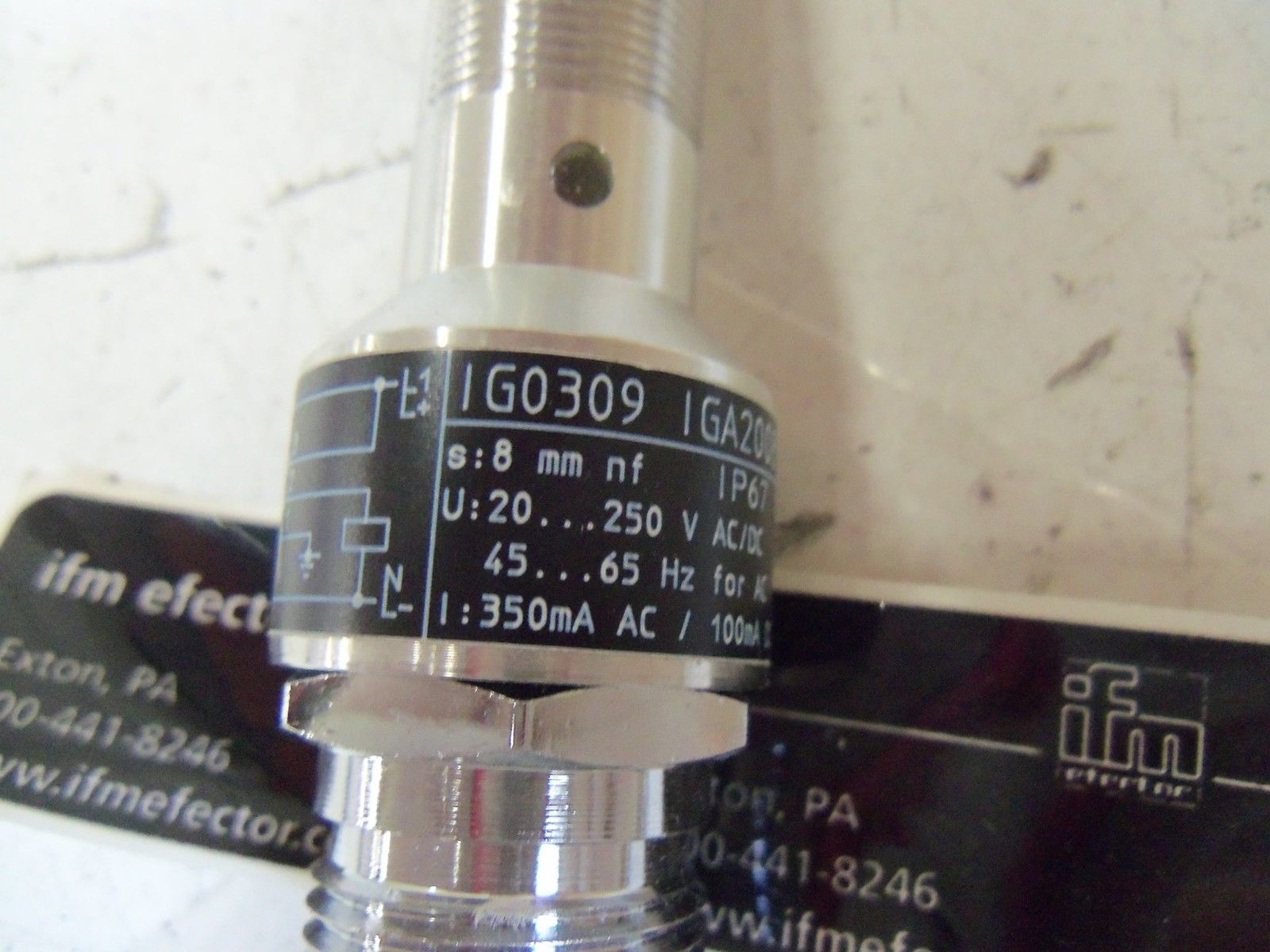 IFM EFECTOR IG0309 INDUCTIVE PROXIMITY SENSOR *NEW NO BOX*