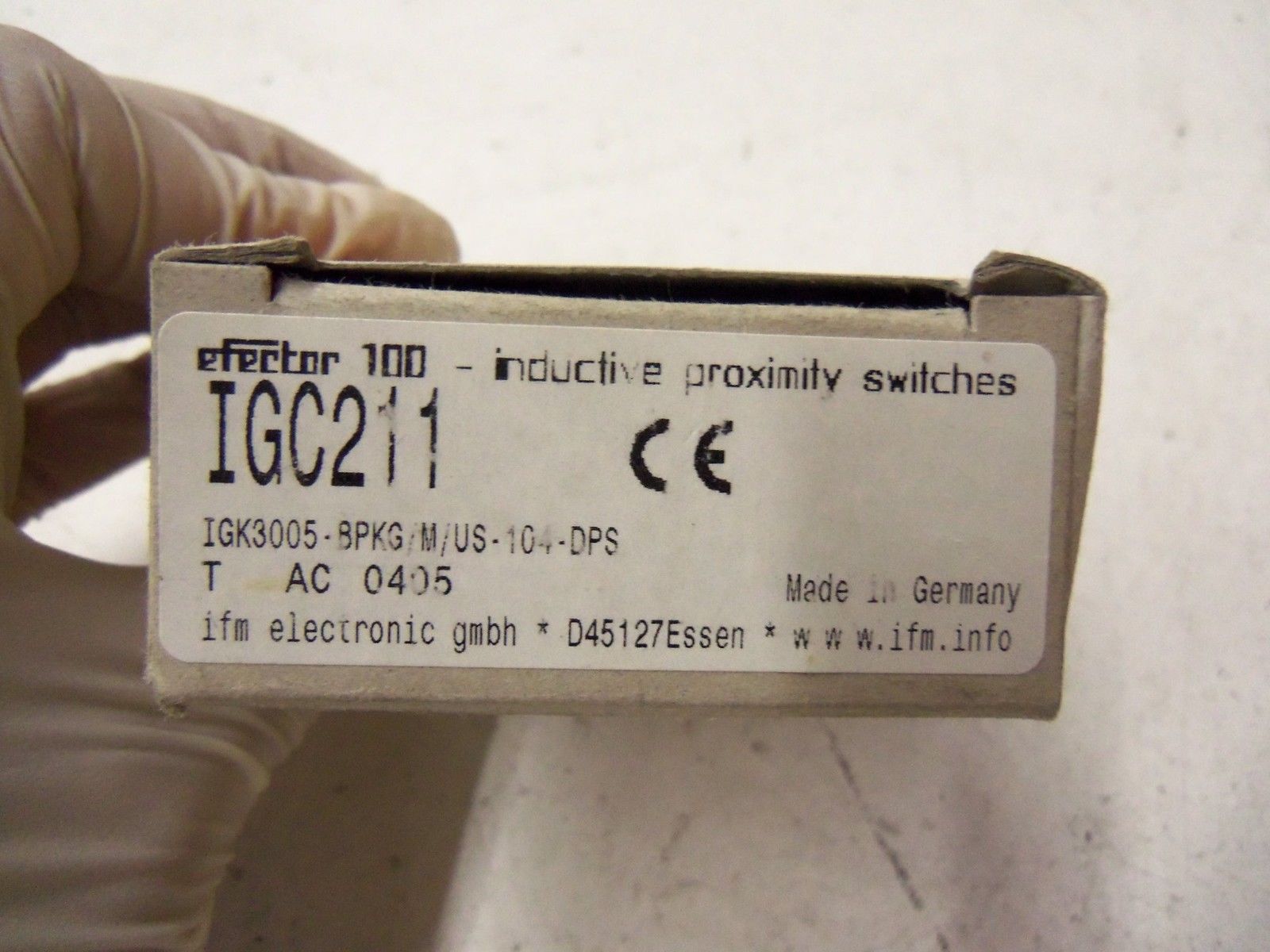 IFM EFECTOR IGC211 IGK3005-BPKG/M/US-104-DPS PROXIMITY SENSOR *NEW IN BOX*