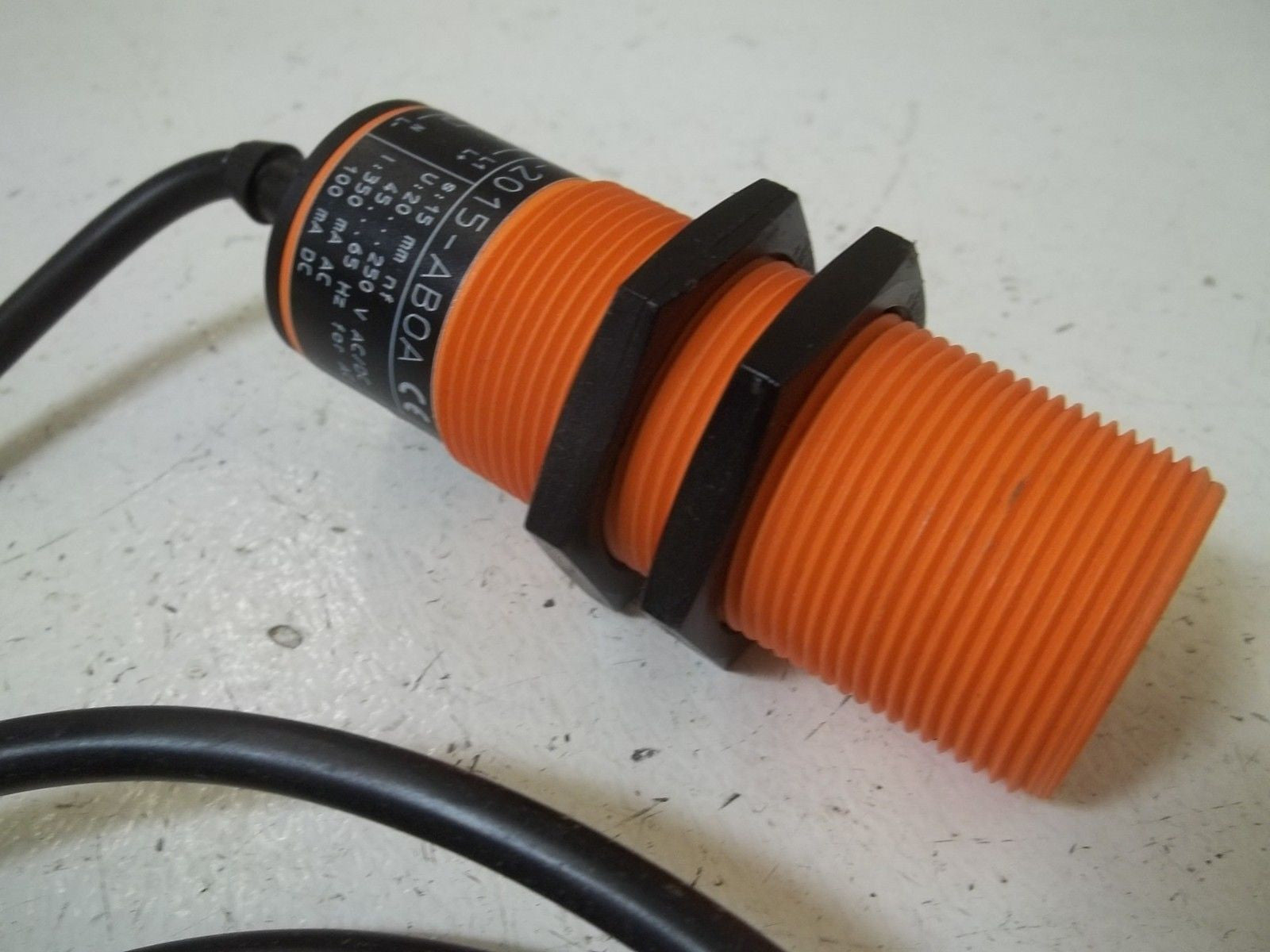 IFM EFECTOR II0006 INDUCTIVE PROXIMITY SENSOR *NEW*
