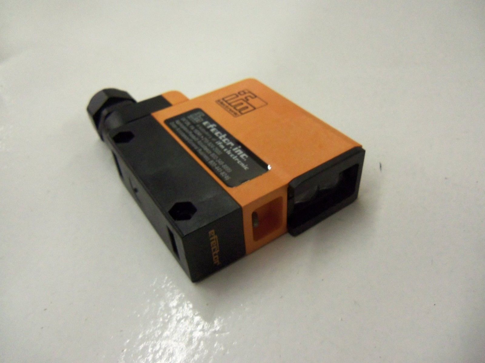 IFM EFECTOR OS0025 OSR-FBOA RETRO REFLECTIVE SENSOR *NEW IN BOX*