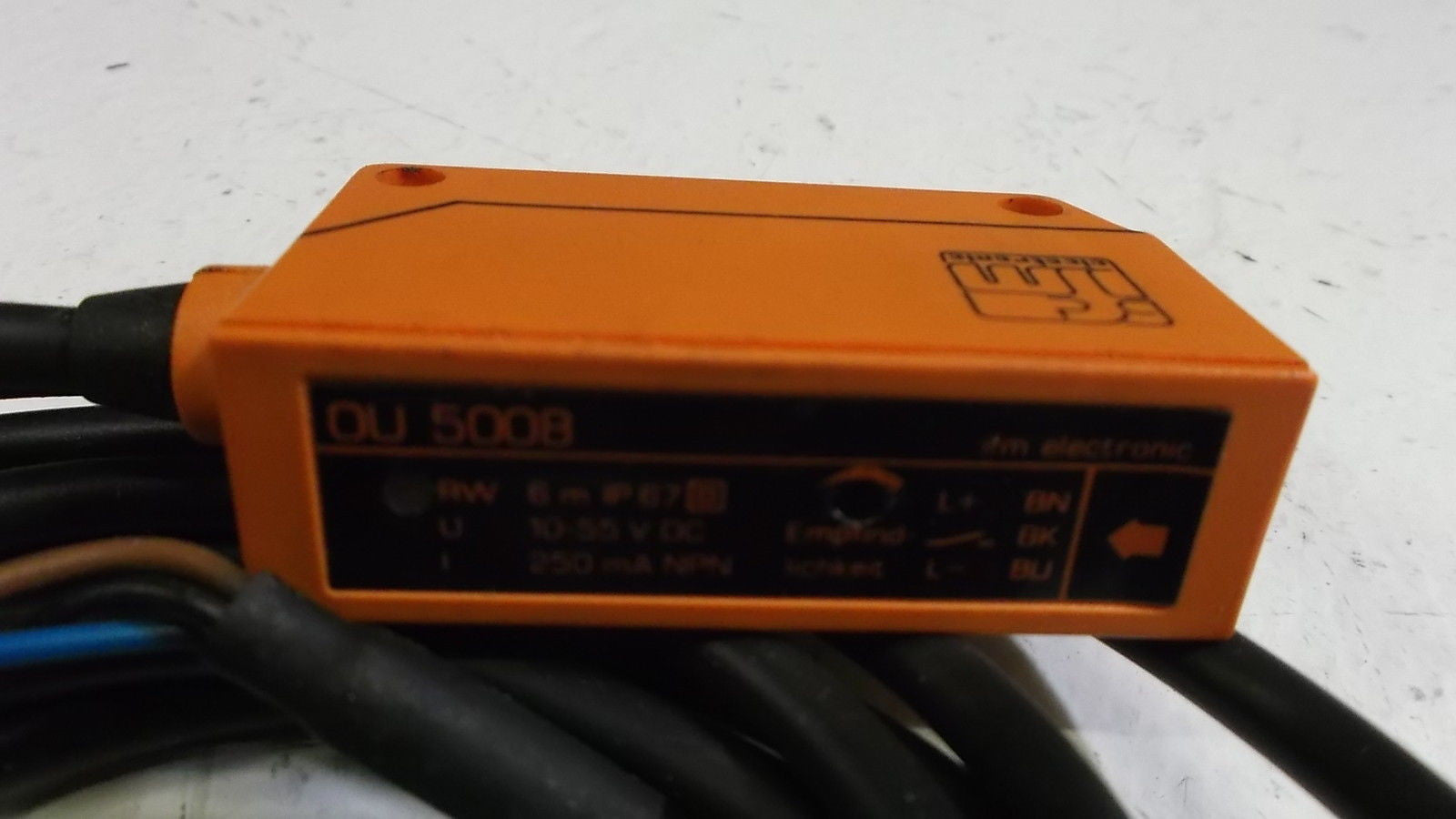 IFM EFECTOR OU5008 INDUCTIVE PROXIMITY SENSOR *USED*