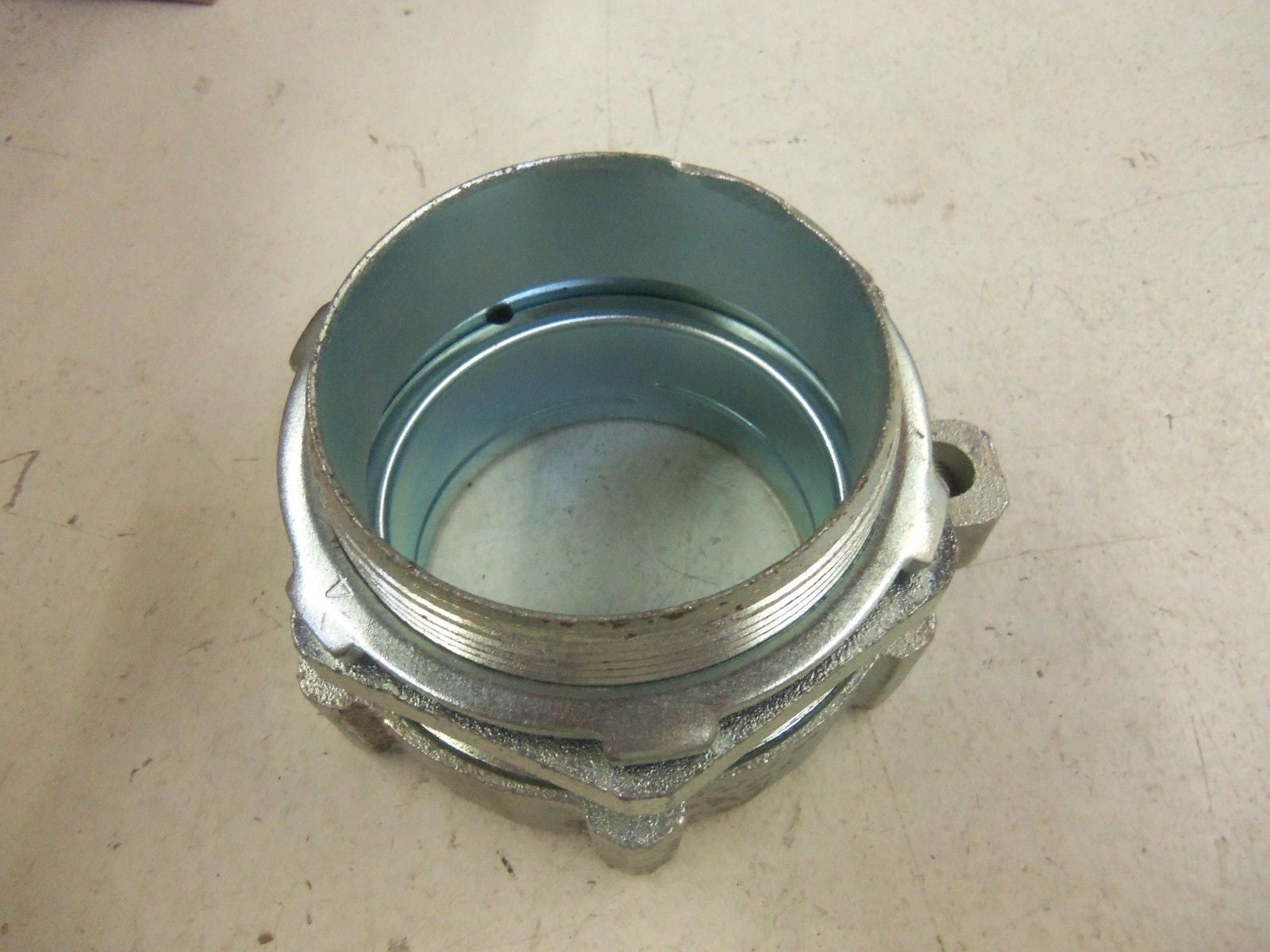 EGS 4Q-400L CONDUIT *NEW IN BOX*