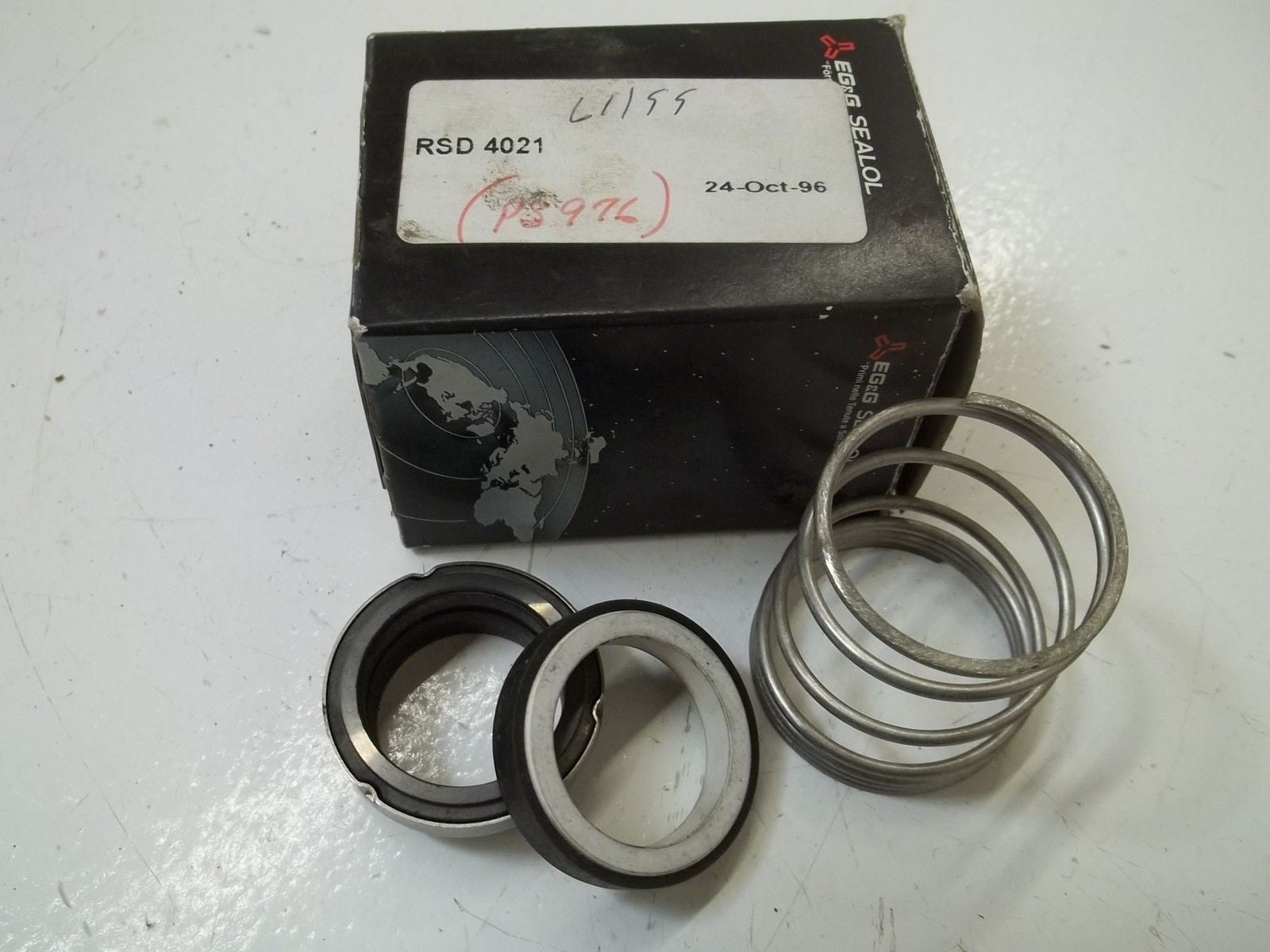 EG & SEAL OIL RSD4021 *NEW IN BOX*