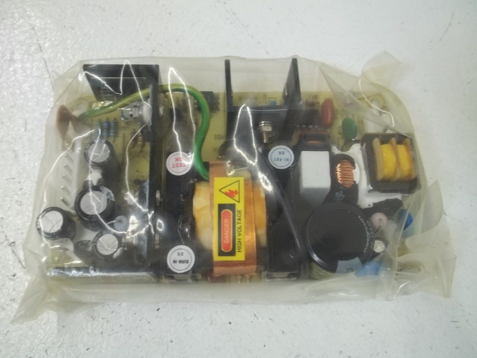 EGS GLD-01-040 POWER SUPPLY *USED*