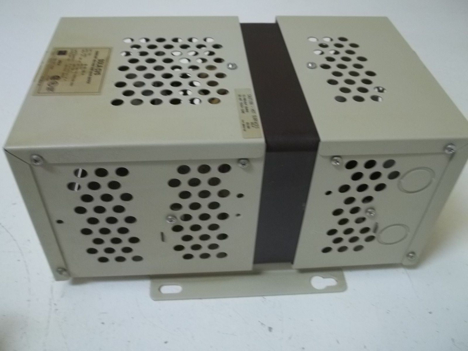 EGS/SOLA 23-23-150-8 CONSTANT VOLTAGE TRANSFORMER*USED*