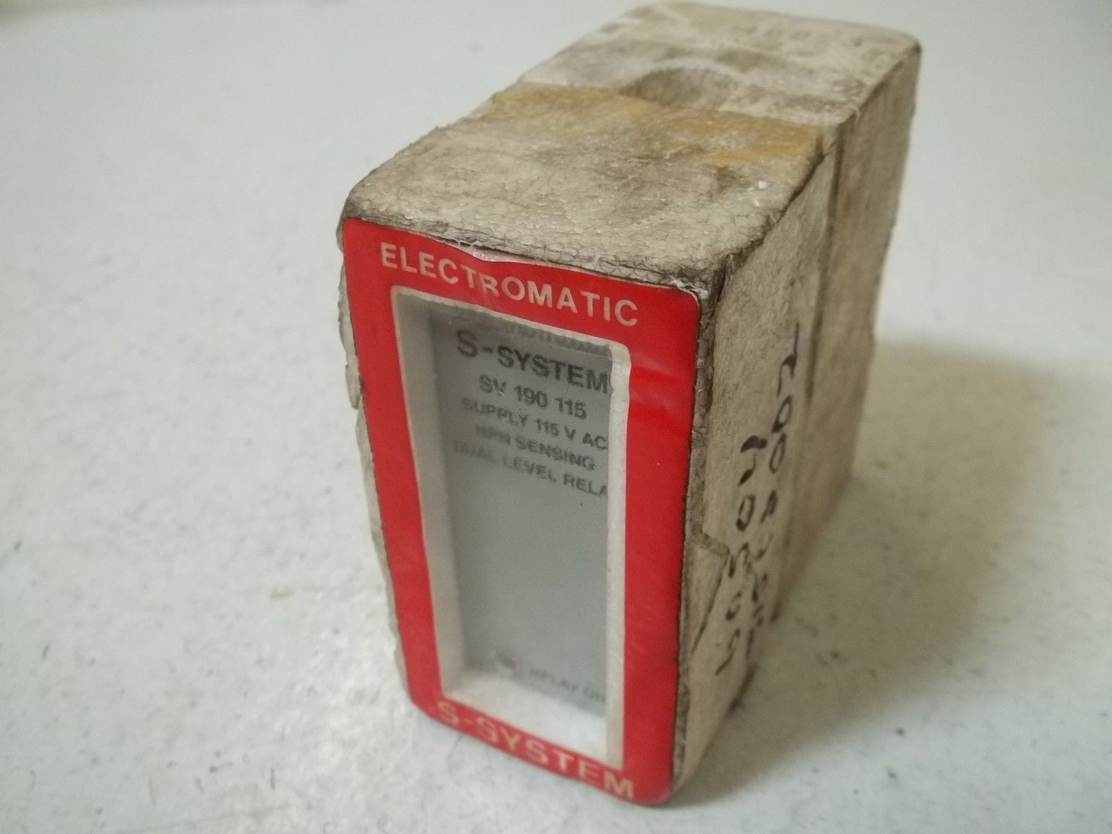 ELECTROMATIC SV190115 SUPPLY 115 VAC NPN SENSING DUAL LEVEL RELAY *USED*