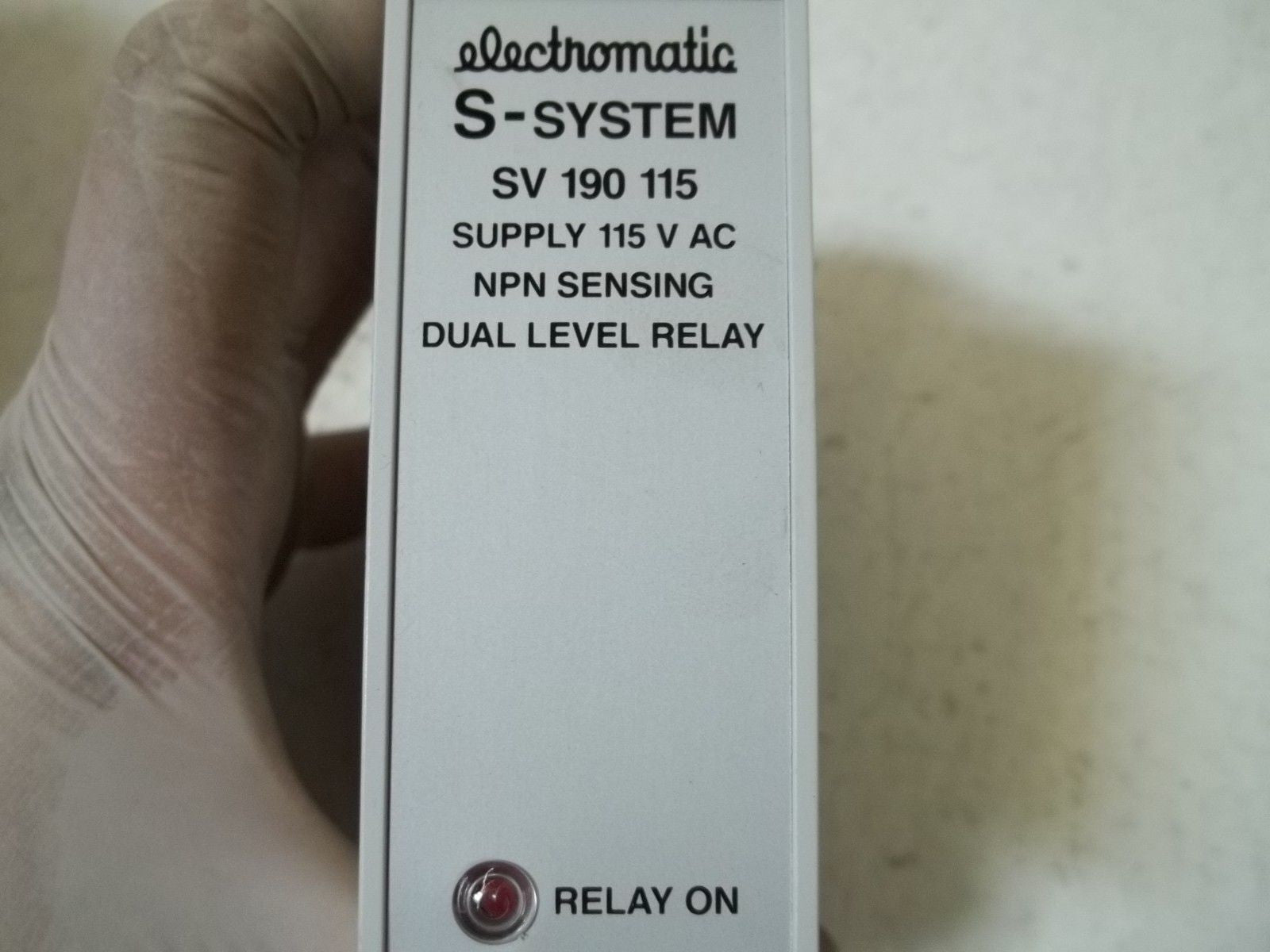ELECTROMATIC SV190115 SUPPLY 115 VAC NPN SENSING DUAL LEVEL RELAY *USED*