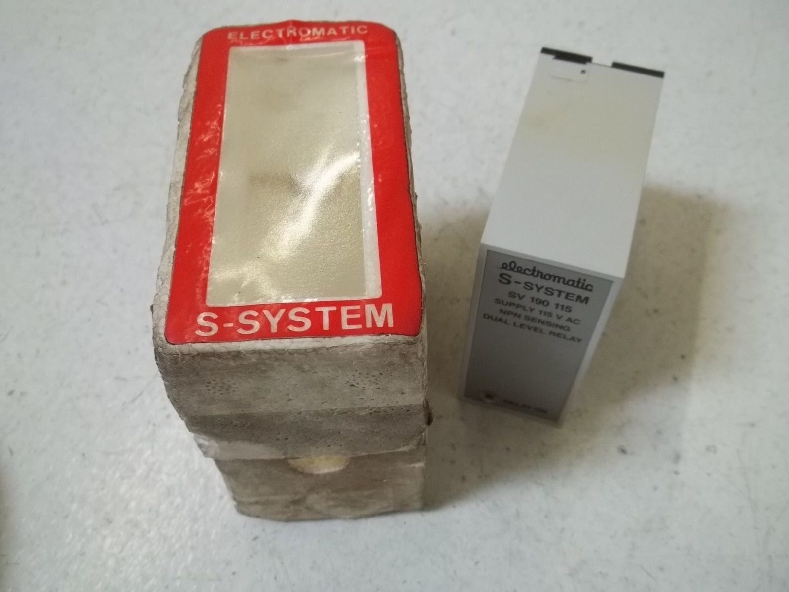 ELECTROMATIC SV190115 SUPPLY 115 VAC NPN SENSING DUAL LEVEL RELAY *USED*