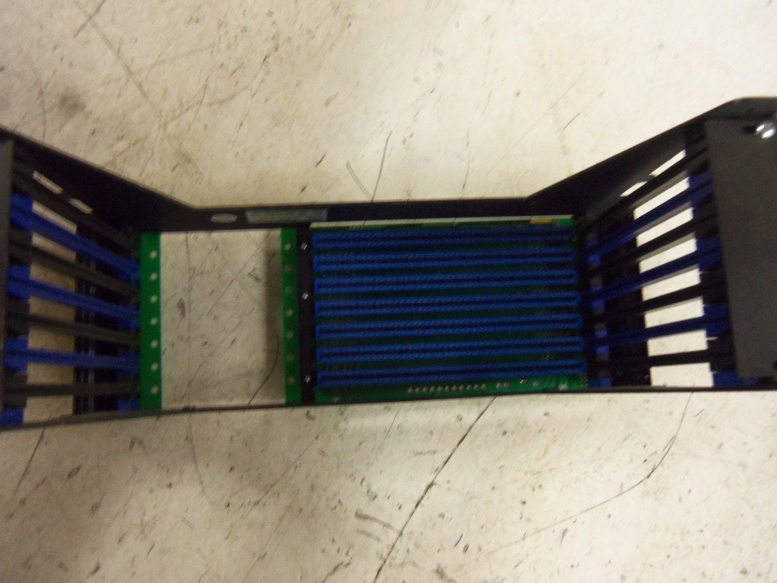 ELECTRONIC SOLUTIONS SBC-607 PC BOARD CHASSIS 7SLOT *USED*