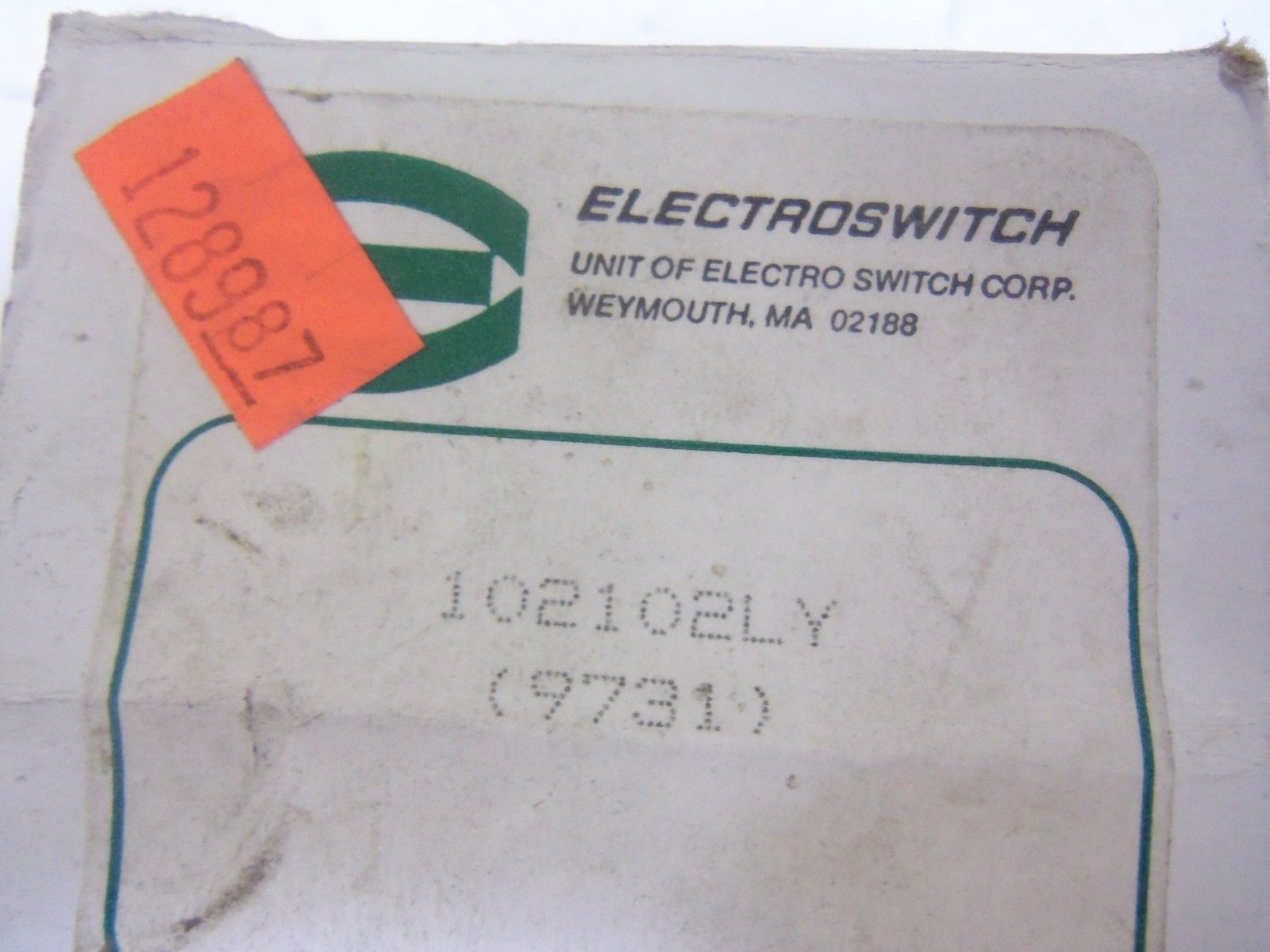 ELECTROSWITCH 102102LY *NEW IN BOX*