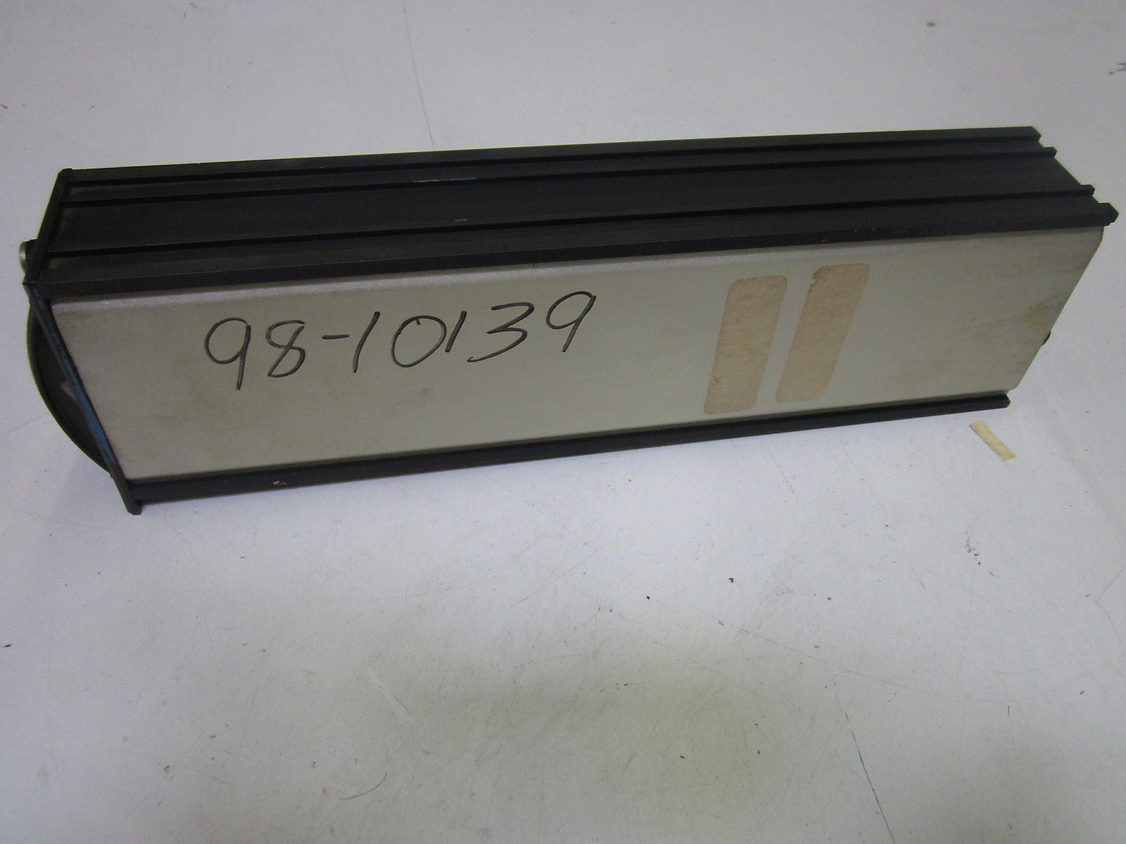 ENDEVO 6634M4AT VIBRATION AMPLIFIER *USED*