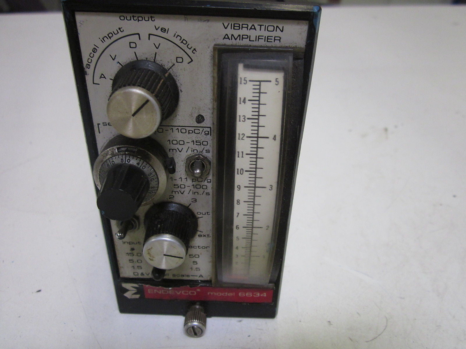 ENDEVO 6634M4AT VIBRATION AMPLIFIER *USED*