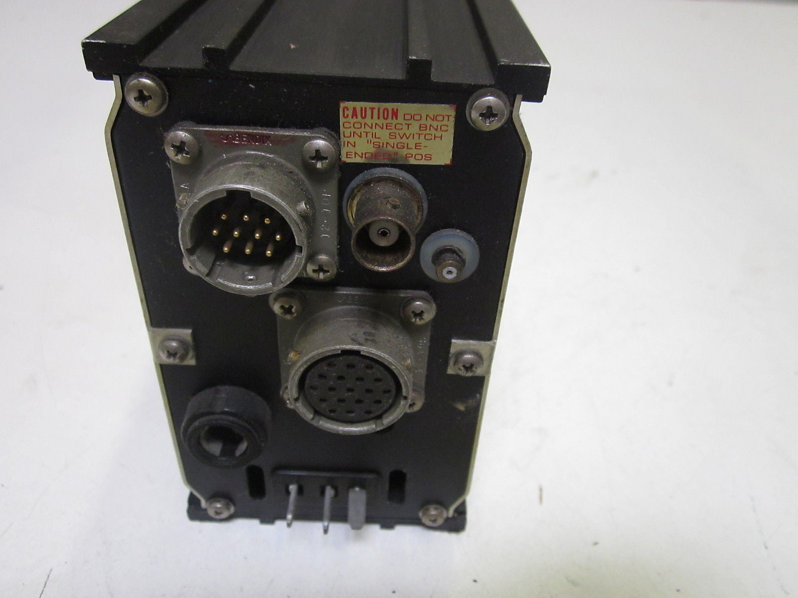 ENDEVO 6634M4AT VIBRATION AMPLIFIER *USED*
