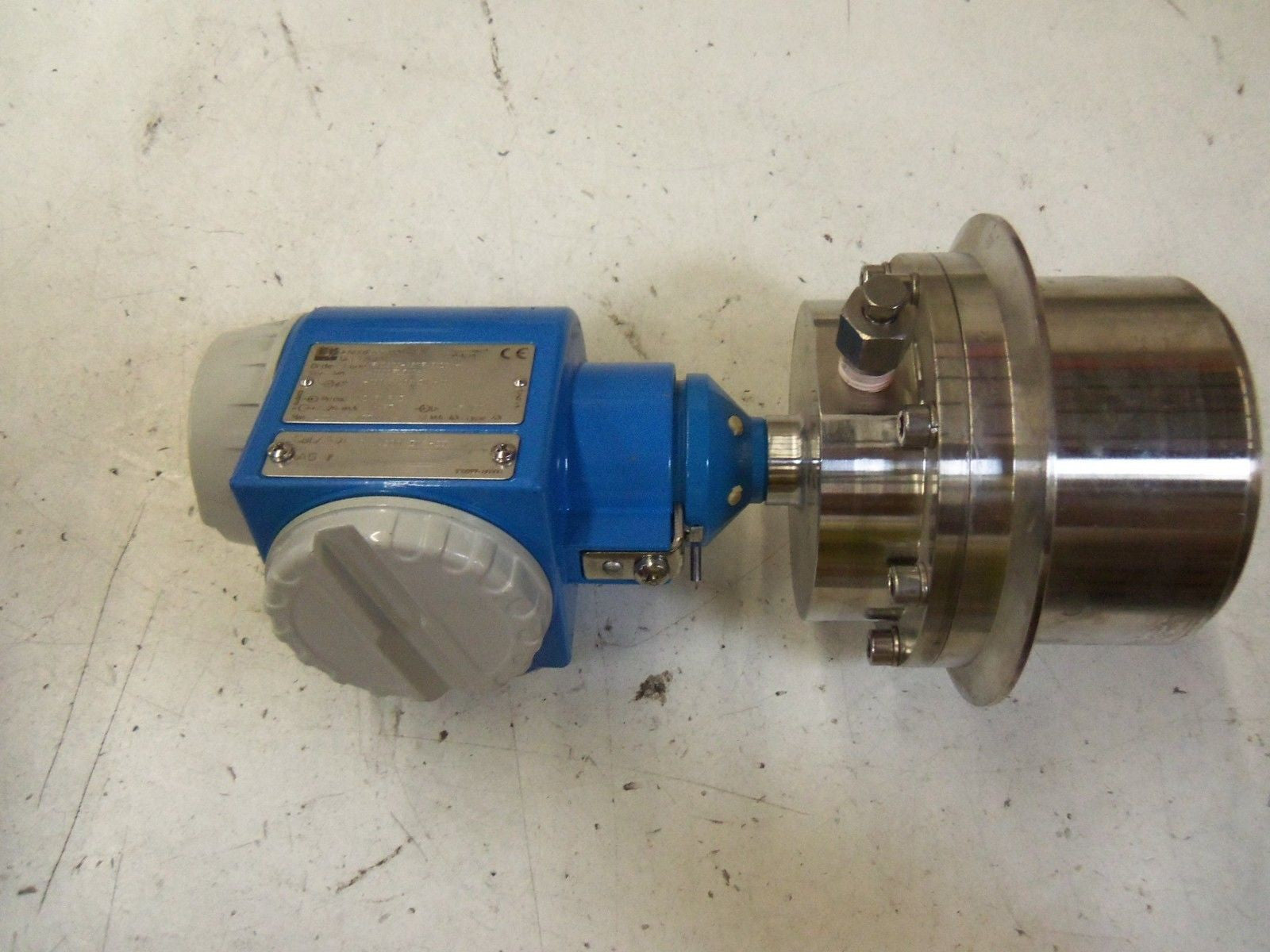 ENDRESS+HAUSER DELTABAR EMD230-SB3F4EC1DWH PRESSURE TRANSMITTER *USED*