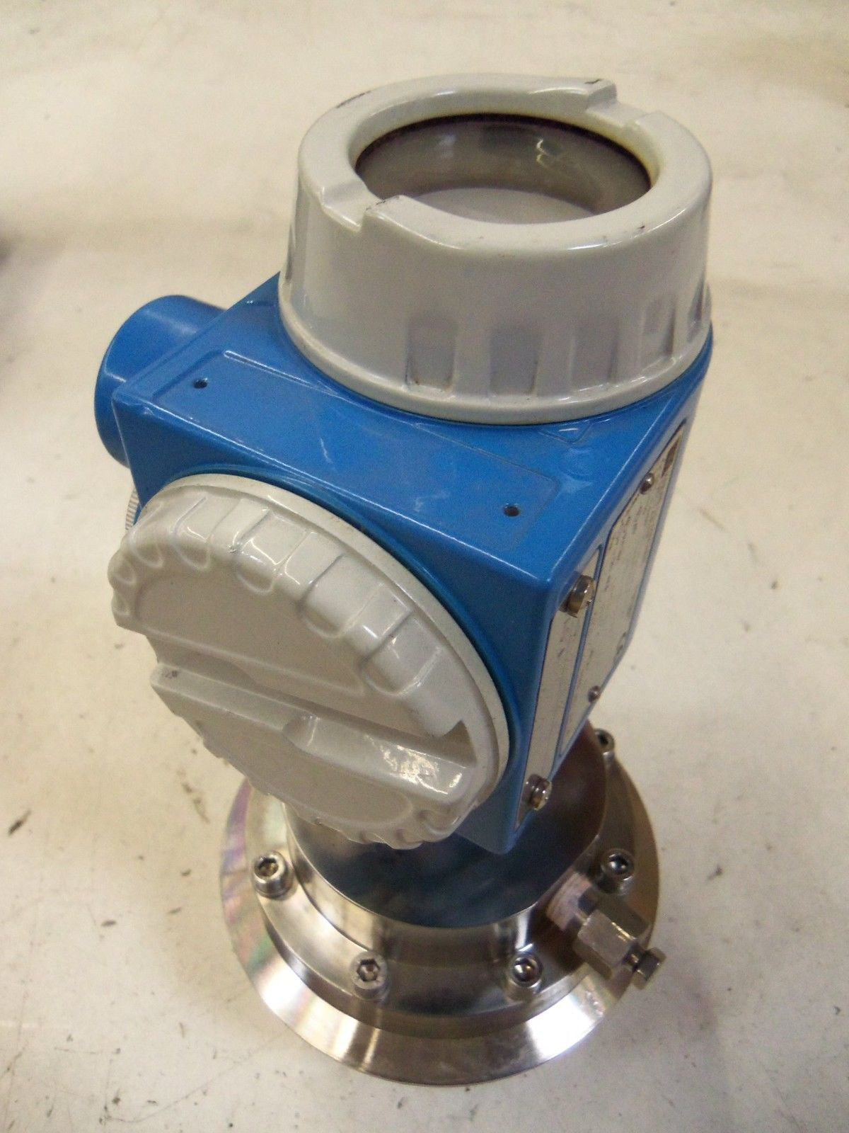 ENDRESS+HAUSER DELTABAR EMD230-SB3F4EC1DWH PRESSURE TRANSMITTER *USED*