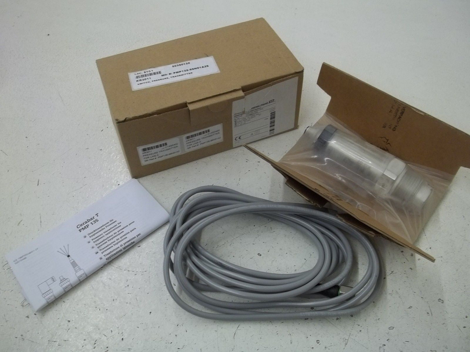 ENDRESS+HAUSER CERABAR T PMP135-A4N01A2S PRESSURE TRANSDUCER *NEW IN BOX*
