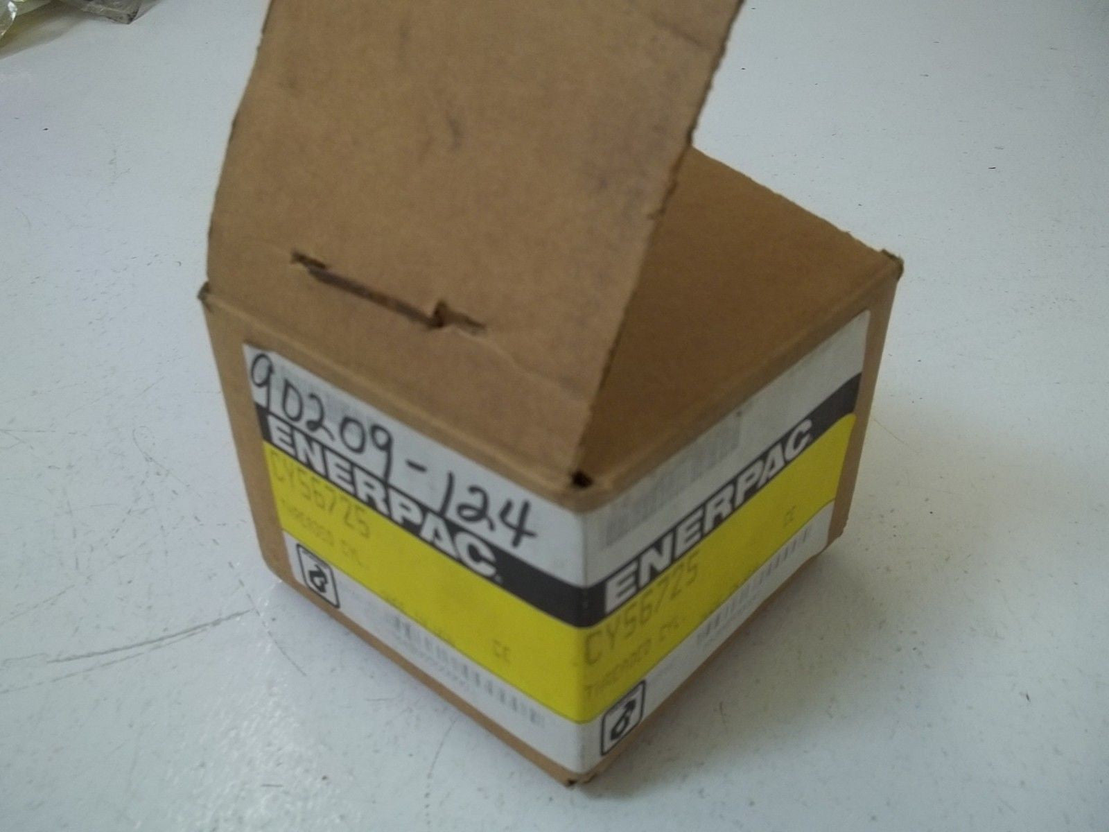 ENERPAC CY56725 *NEW IN BOX*