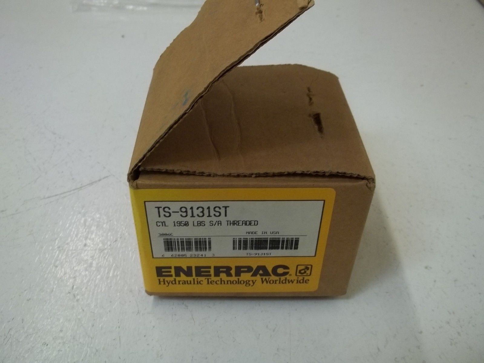 ENERPAC TS-9131ST CYL 1950LBS S/A SWING *NEW IN BOX*
