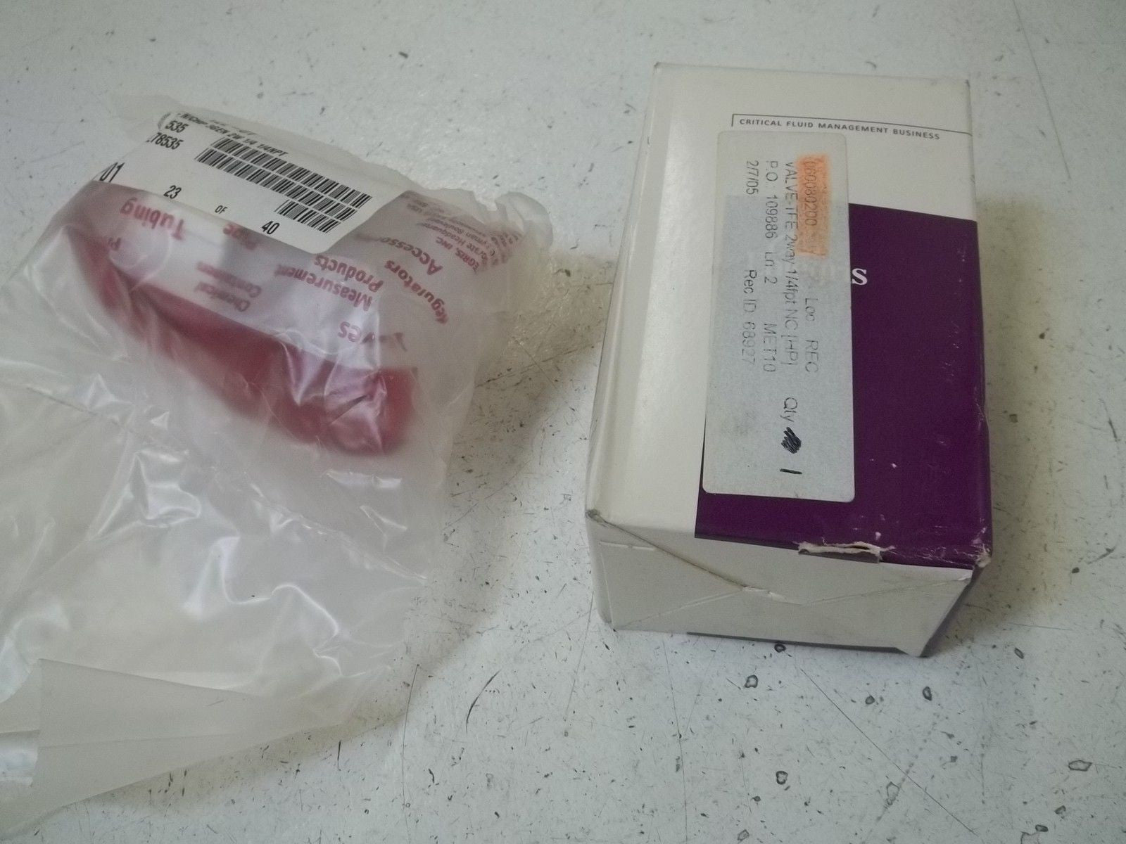 ENTEGRIS 202-122-01 VALVE *NEW IN BOX*