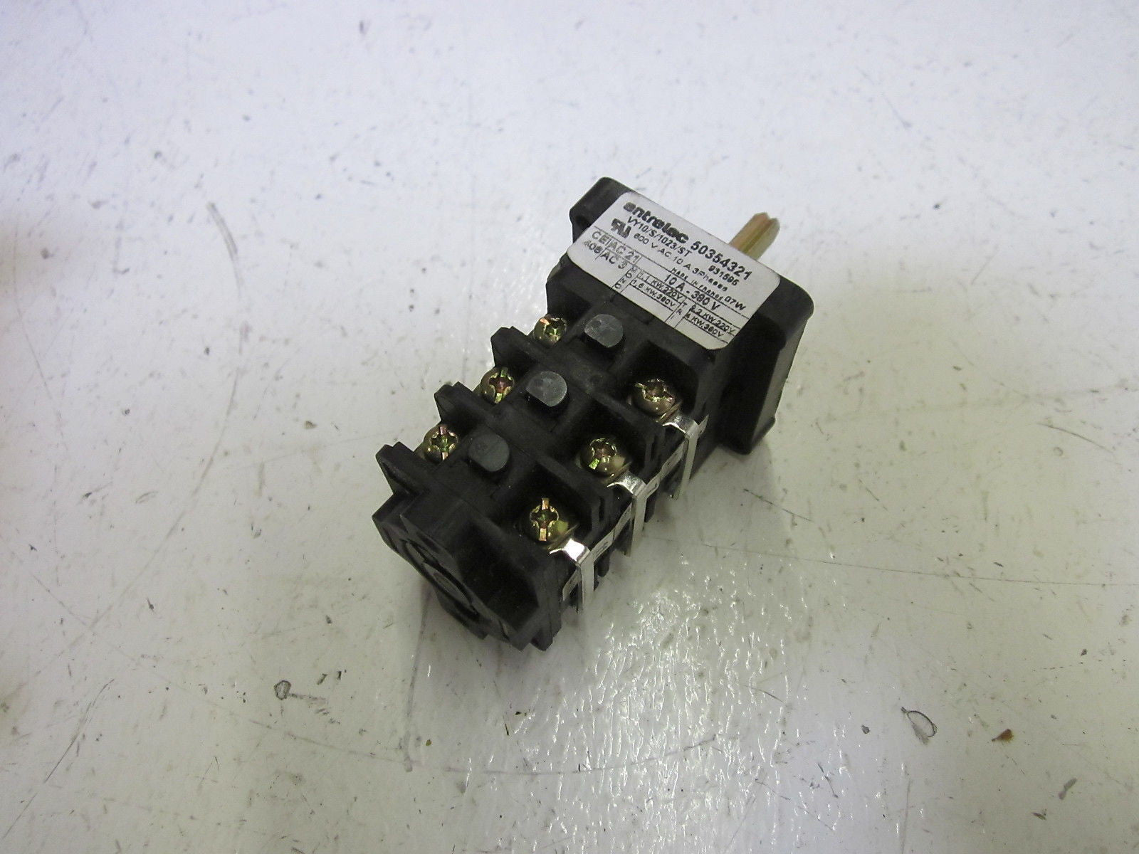 ENTRELEC VY10/S/1023/ST CAM SWITCH (AS PICTURED)   *USED*