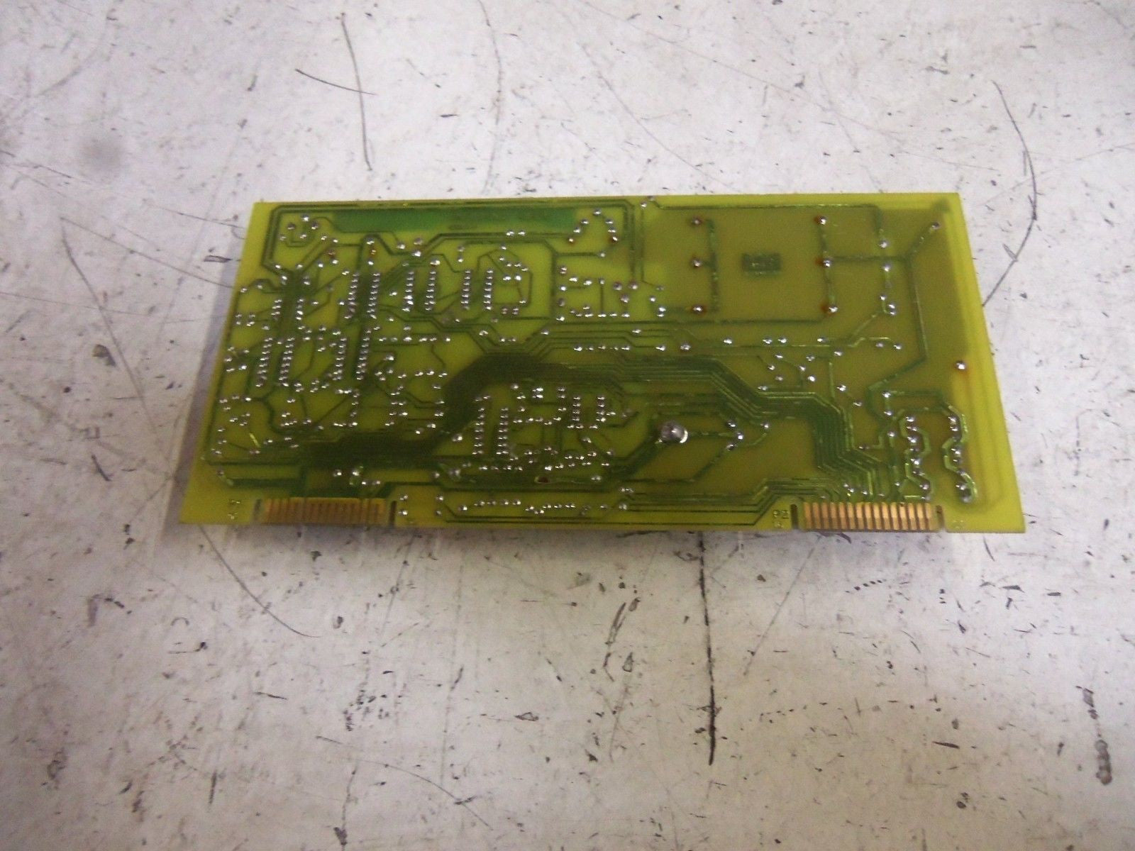 ERIEZ MAGNETICS 3N-841762 CIRCUIT BOARD *USED*