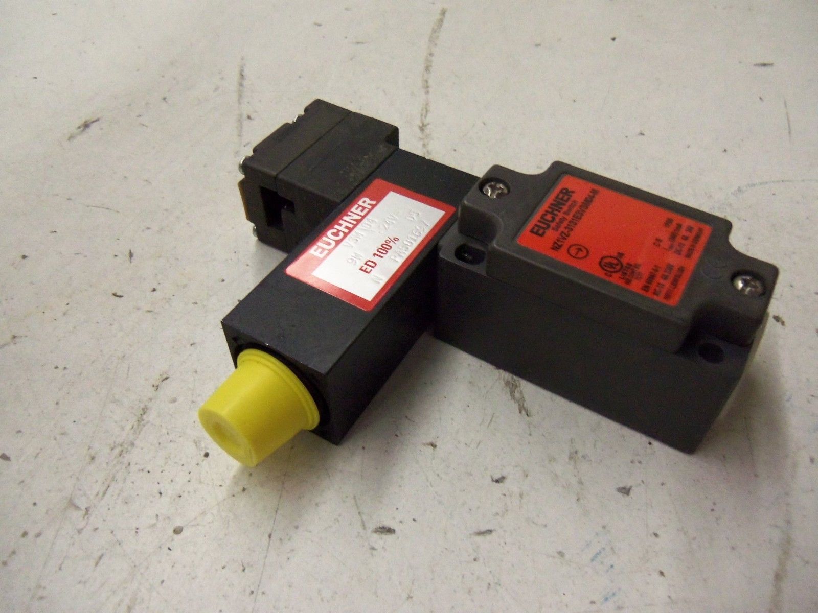EUCHNER NZ1VZ-3131E3VSM04-M *NEW IN BOX*