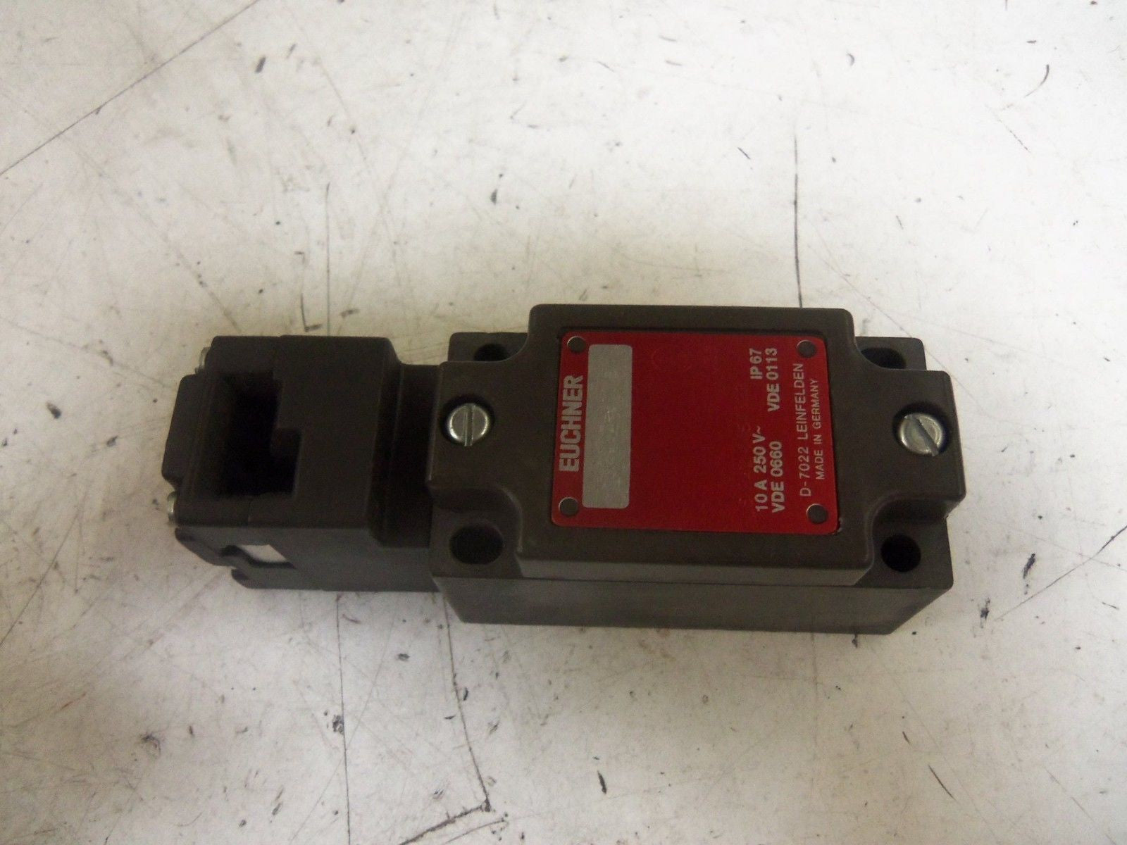 EUCHNER NZ1VZ-511B *USED*
