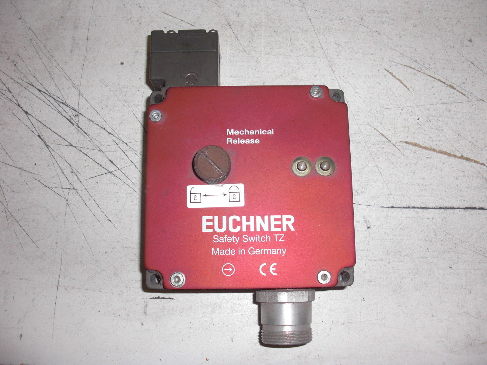 EUCHNER TZ1LE024BHA *USED* C1903