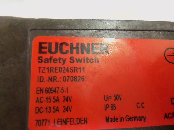 EUCHNER TZ1RE024SR11 SAFETY SWITCH *USED*